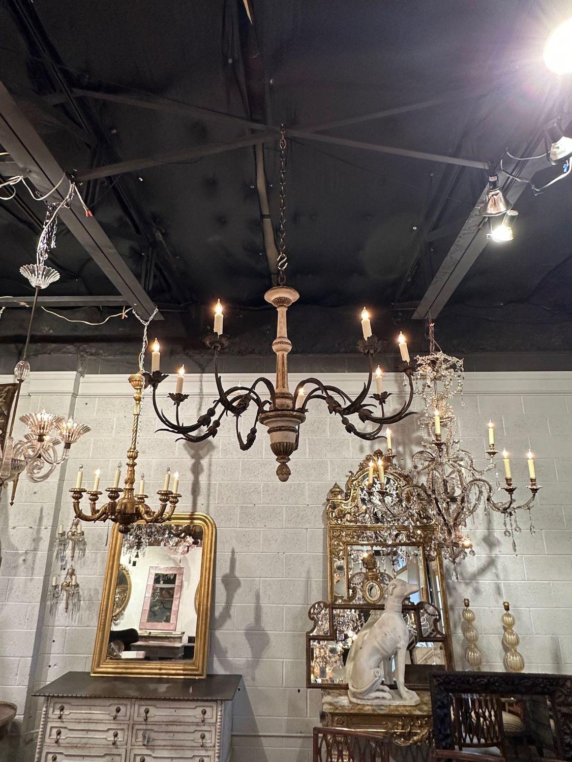 Italian Gilt Wood Chandelier In Good Condition In Dallas, TX
