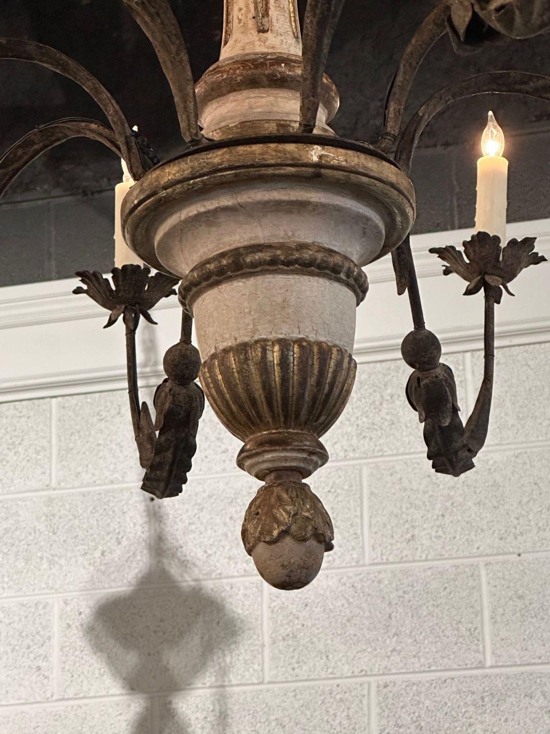 Giltwood Italian Gilt Wood Chandelier