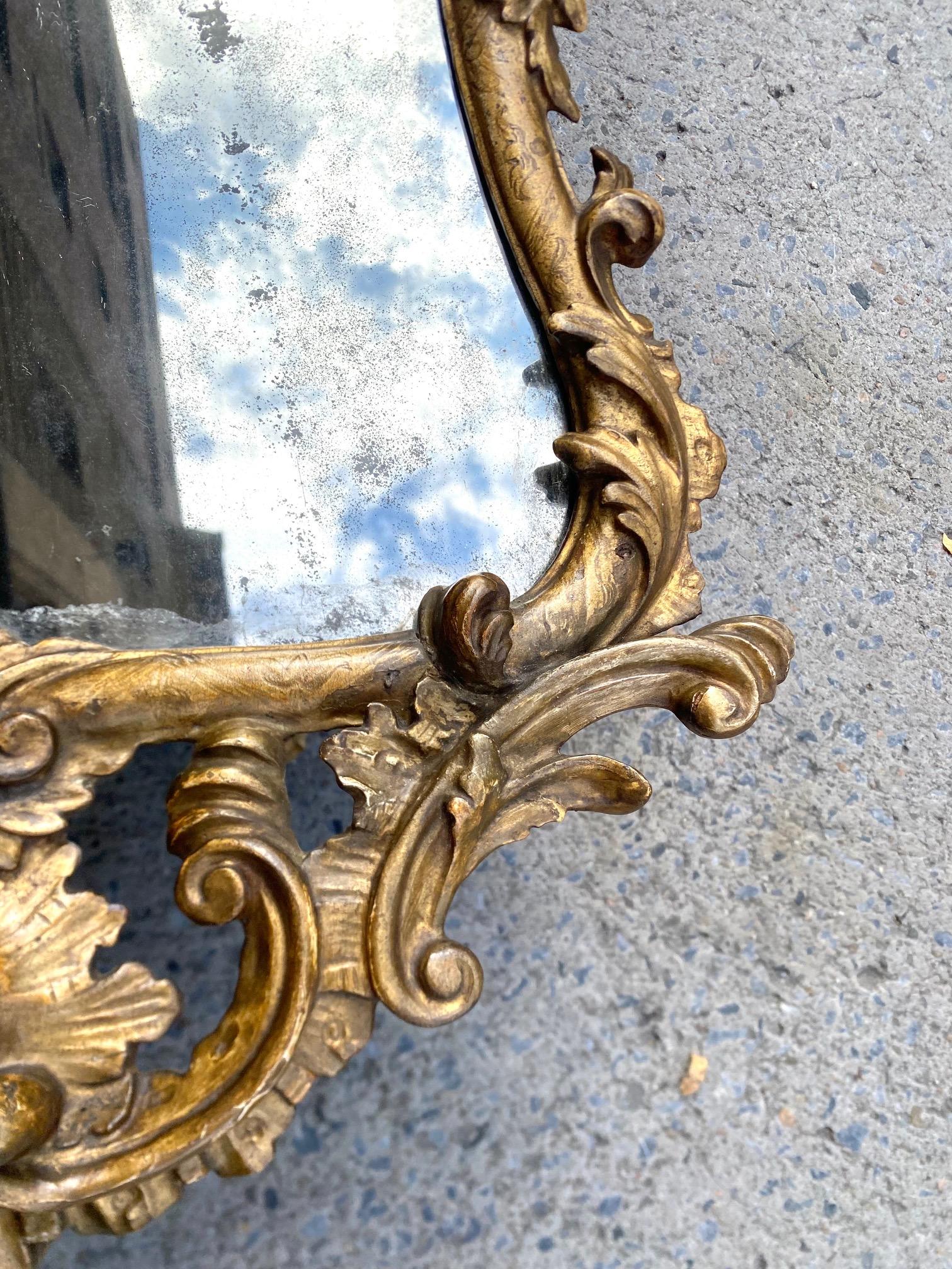 Metà XVIII secolo Specchio in legno dorato italiano in vendita