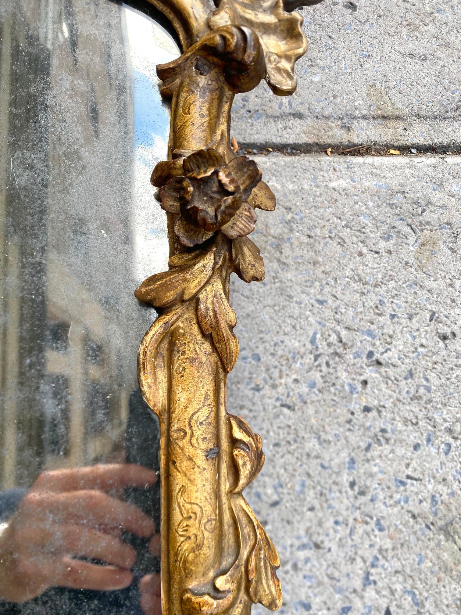 Legno dorato Specchio in legno dorato italiano in vendita