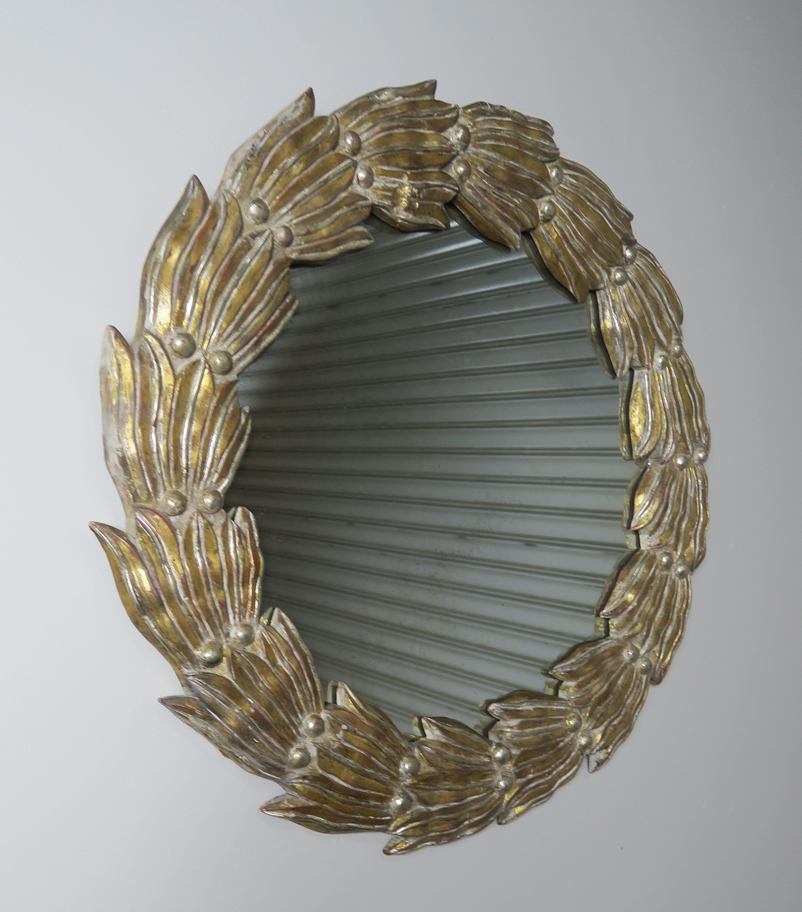 Italian Giltwood Wreath Shaped Mirror 3