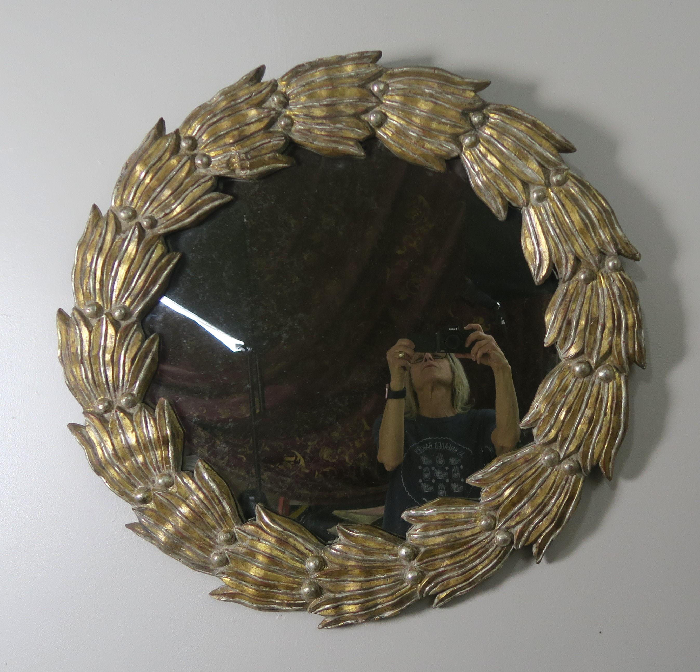 Italian Giltwood Wreath Shaped Mirror 4