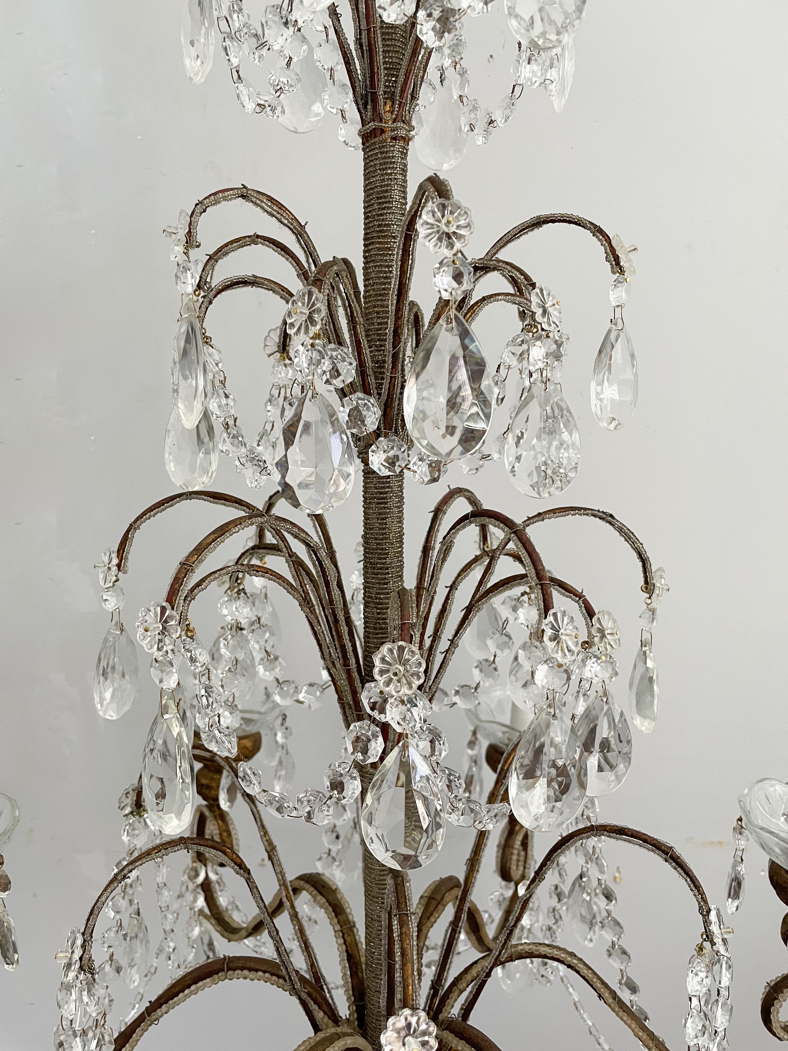 Italian Giltwood and Crystal Beaded Chandelier  In Good Condition For Sale In Los Angeles, CA
