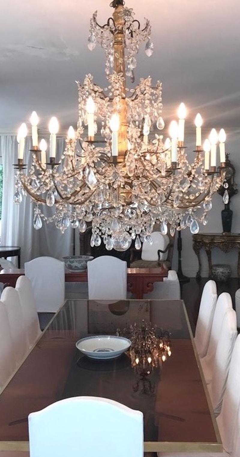 Italian Giltwood and Crystal Chandelier 18th Century Great Beauty 3