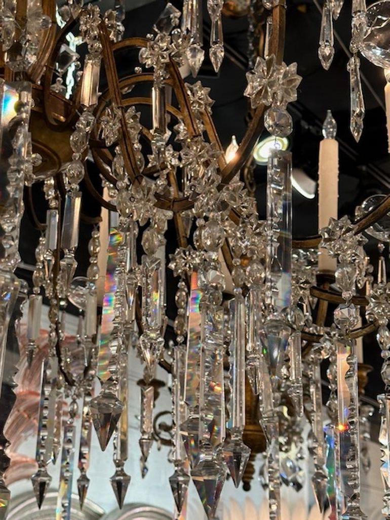 Lustre italien en bois doré et cristal en vente 1