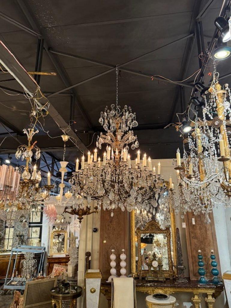 Italian Giltwood and Crystal Chandelier For Sale 3