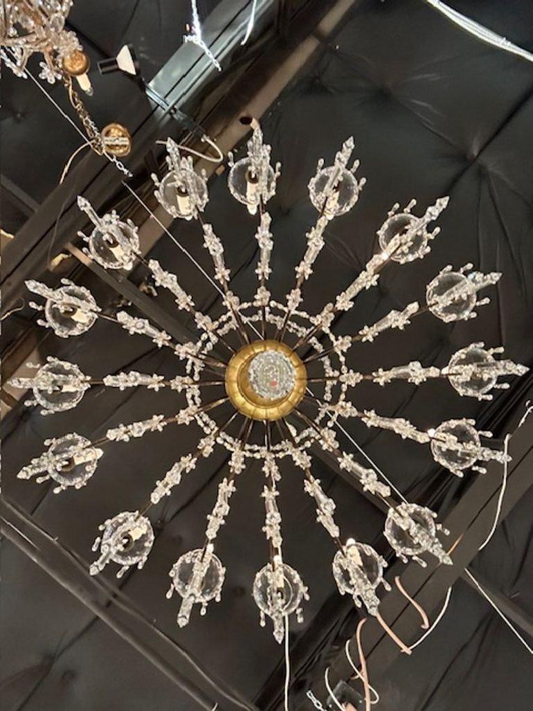 Italian Giltwood and Crystal Chandelier For Sale 4