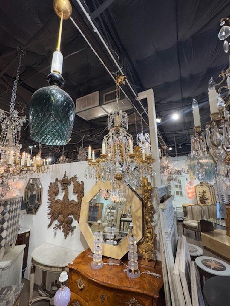 Italian Giltwood and Crystal Pagoda Chandelier In Good Condition For Sale In Dallas, TX