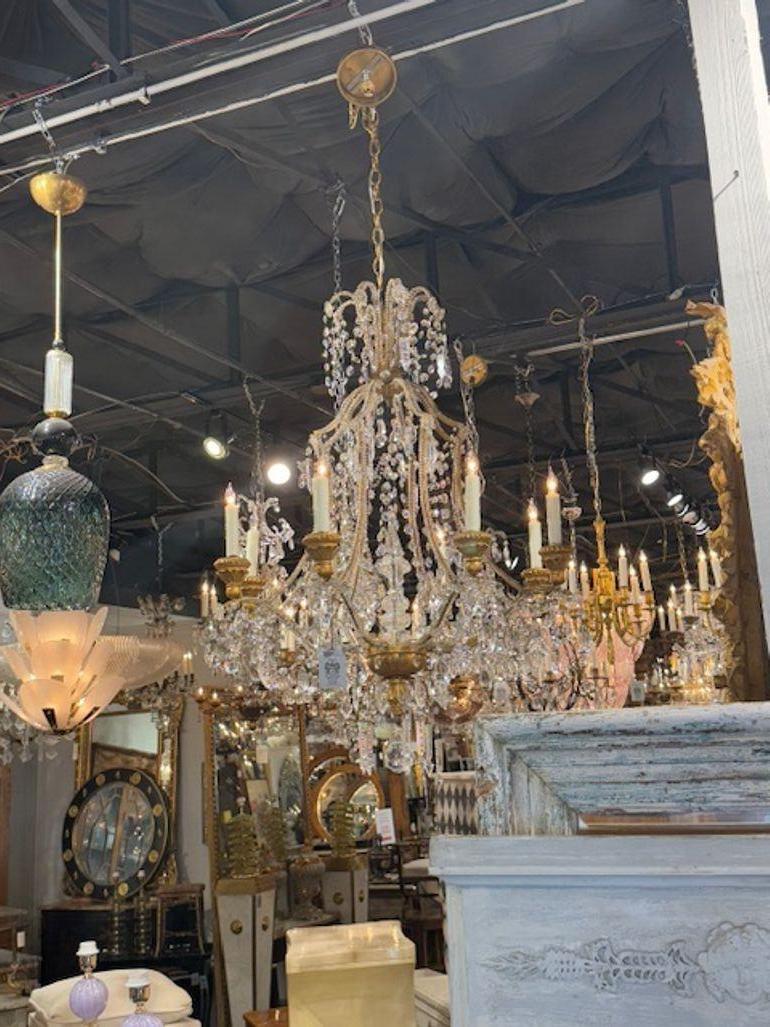 Italian Giltwood and Crystal Pagoda Chandelier For Sale 1