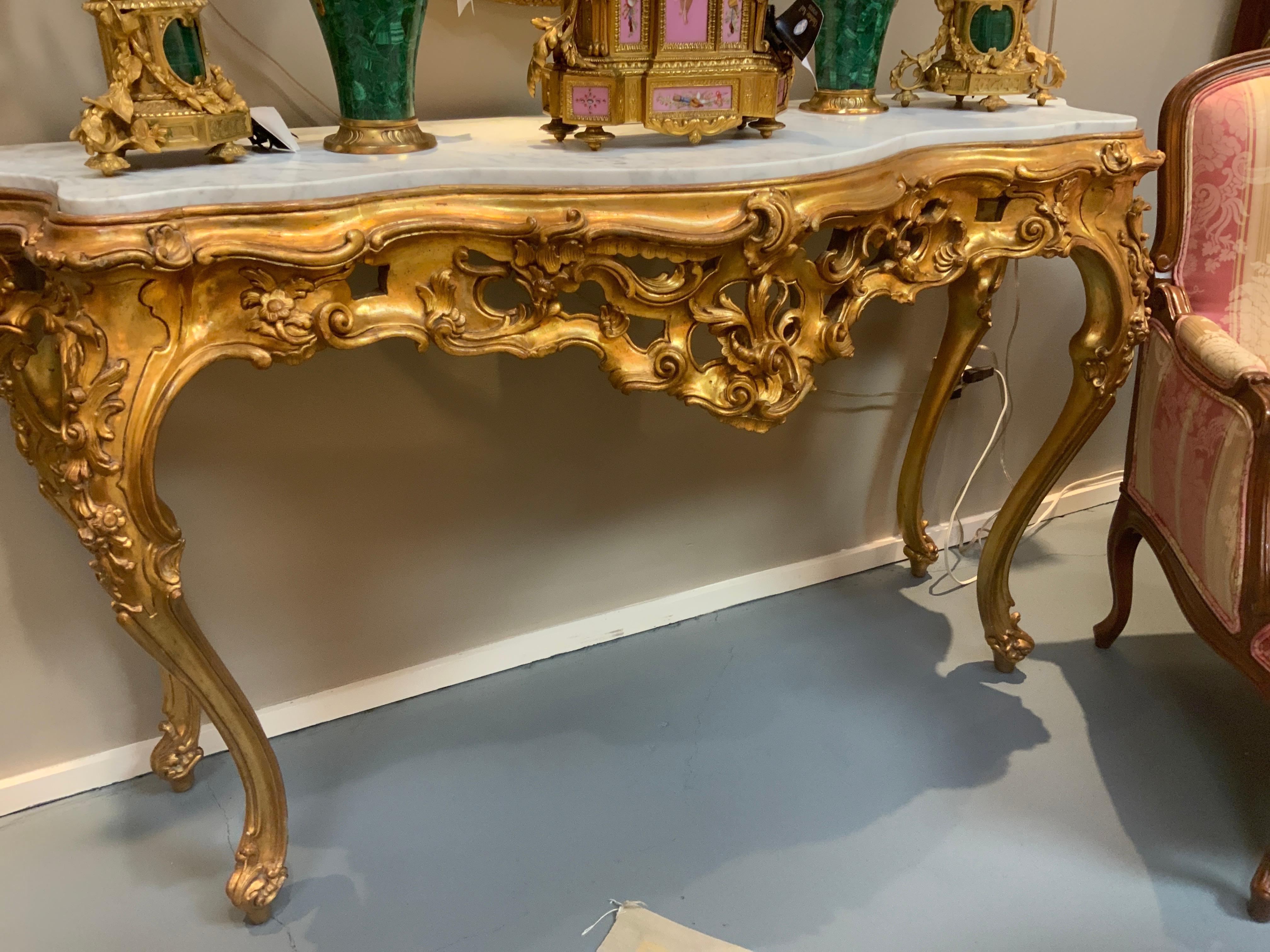 Italian Giltwood and White Marble-Top Console Table with Scrolls /Floral Motif For Sale 5
