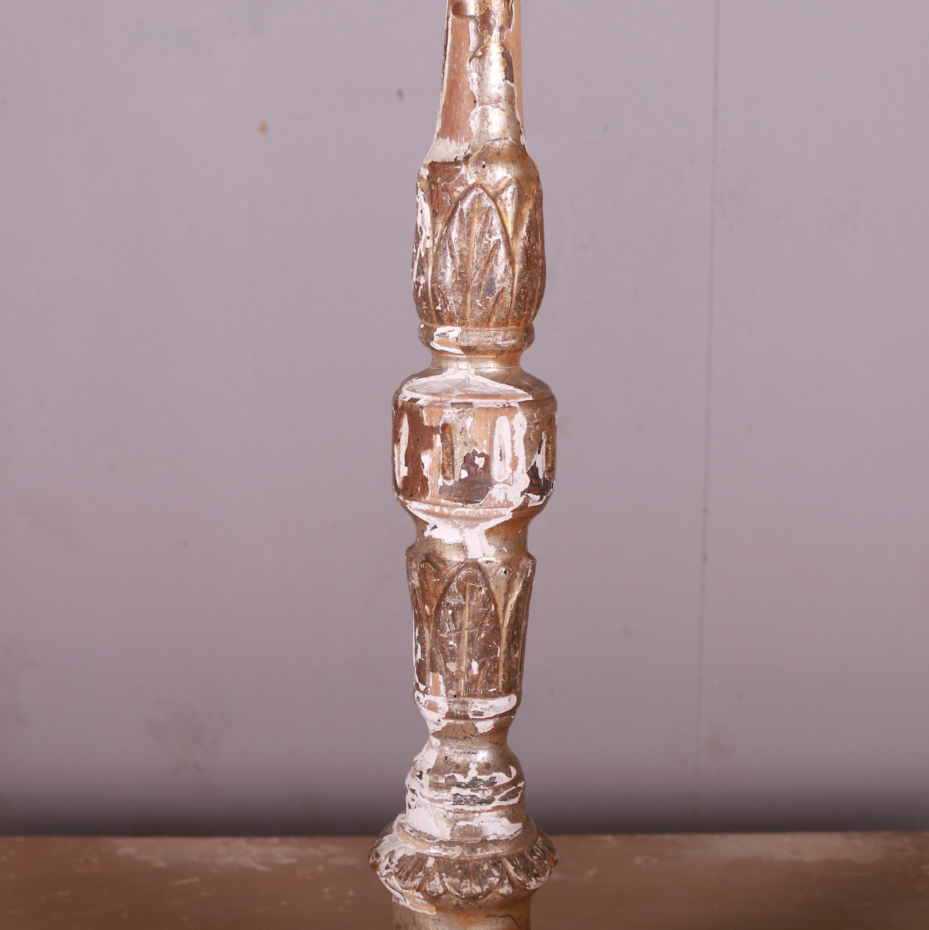 Italian Giltwood Candle Holder In Good Condition For Sale In Leamington Spa, Warwickshire