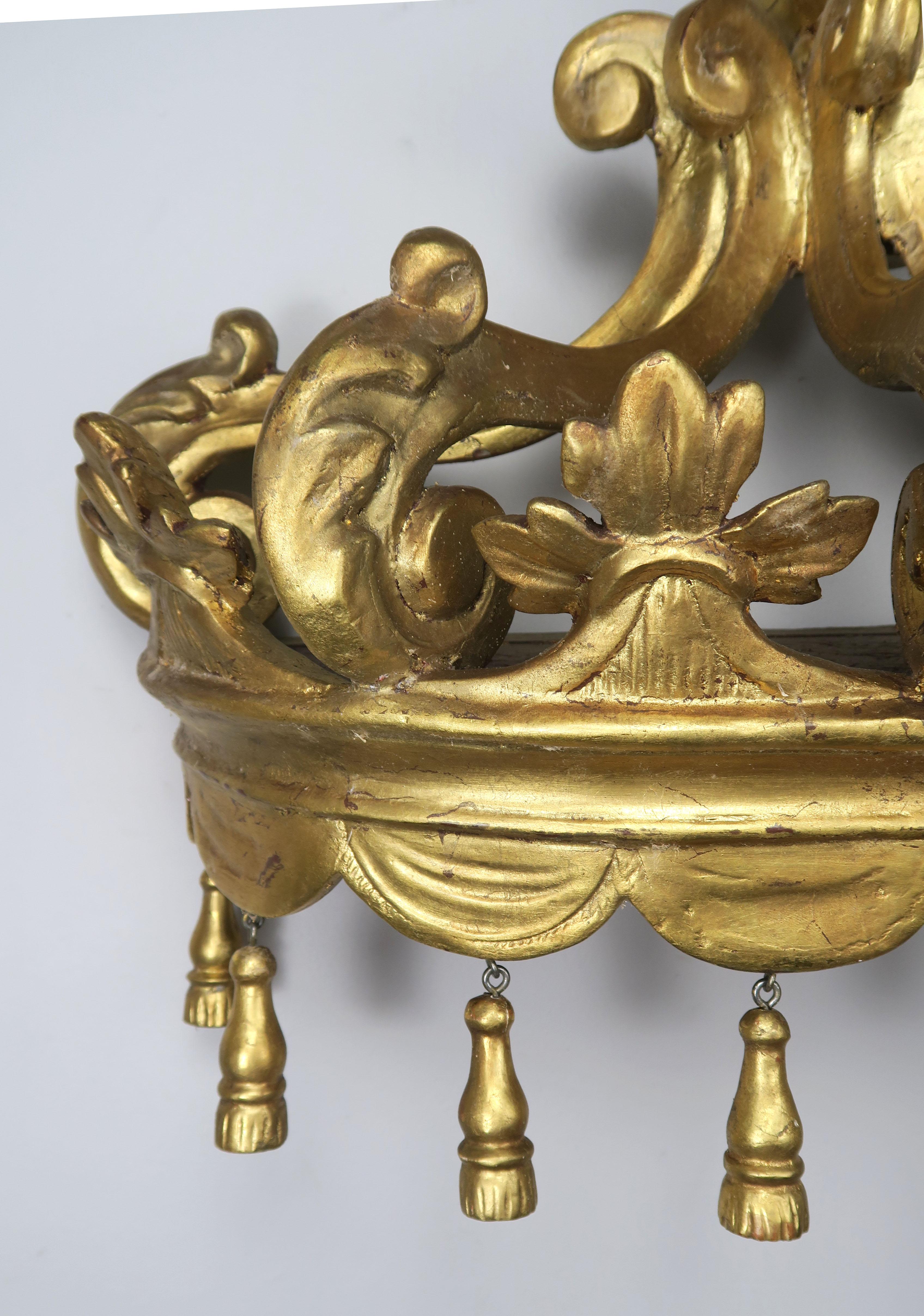 Italian Giltwood Carved Bed Corona with Tassels, circa 1900 1
