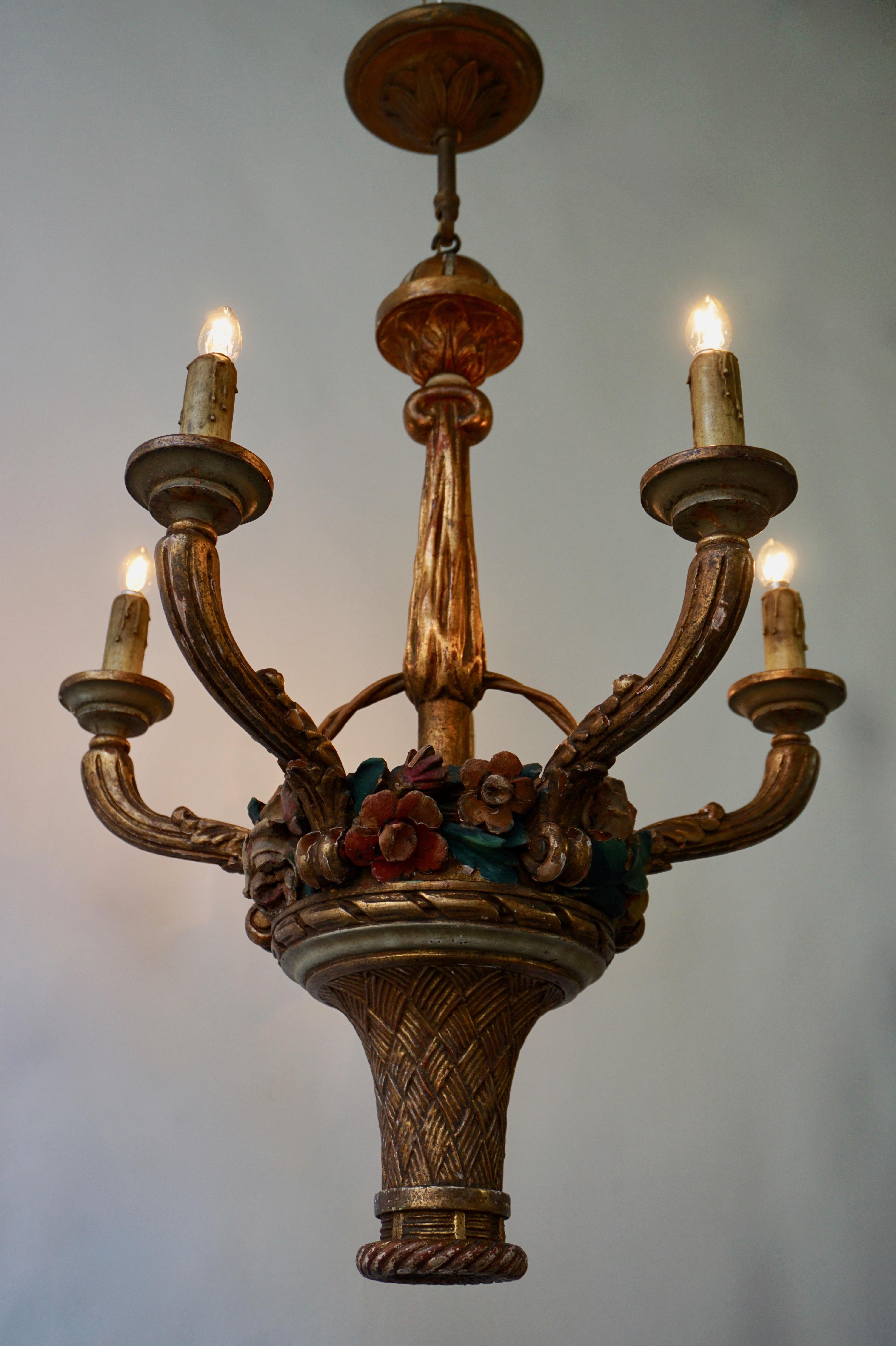 Italian Giltwood Chandelier with Flowers For Sale 2