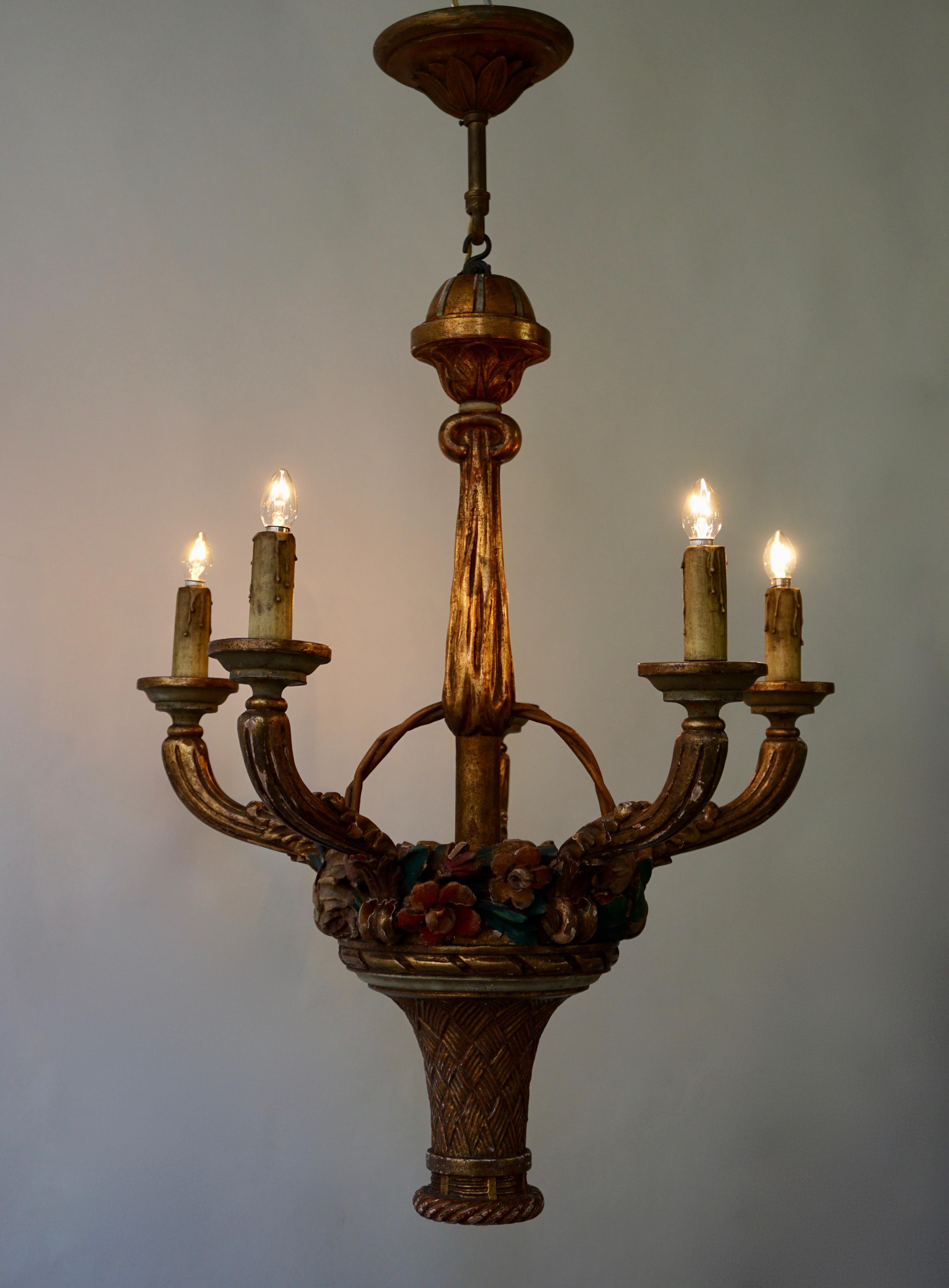 Italian Giltwood Chandelier with Flowers For Sale 3