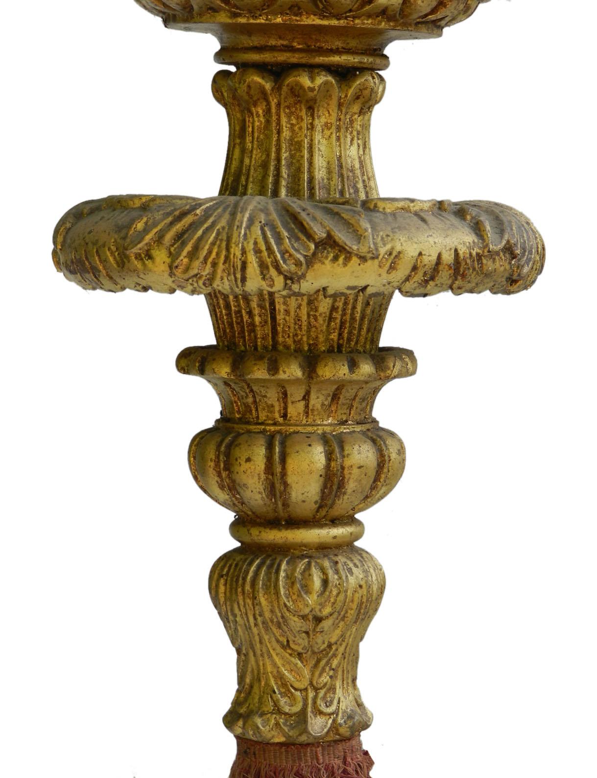 Italienische Stehlampe aus vergoldetem Holz, 19. Jahrhundert im Zustand „Gut“ in Mimizan, FR