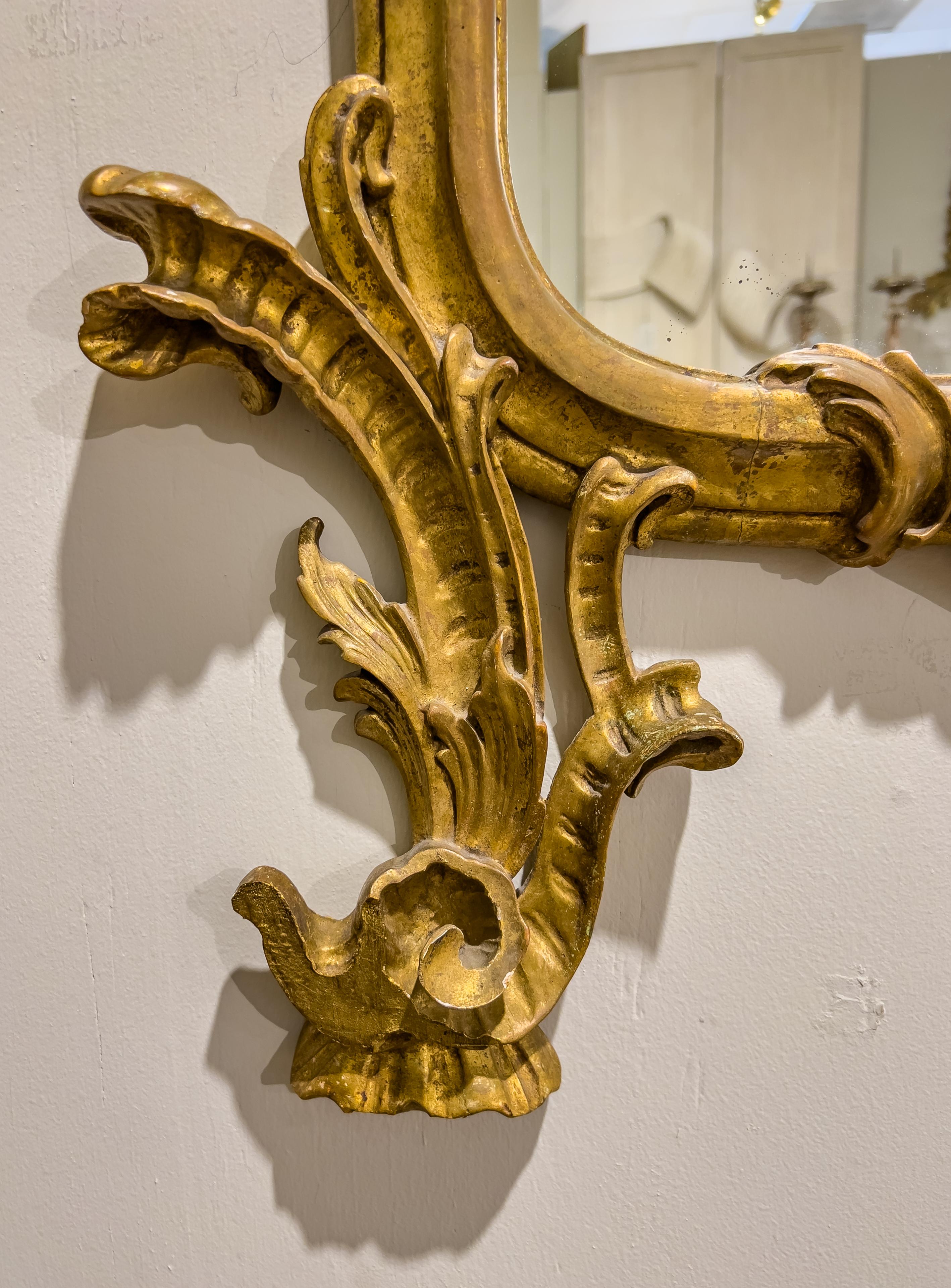 Italian Giltwood Mirror For Sale 5