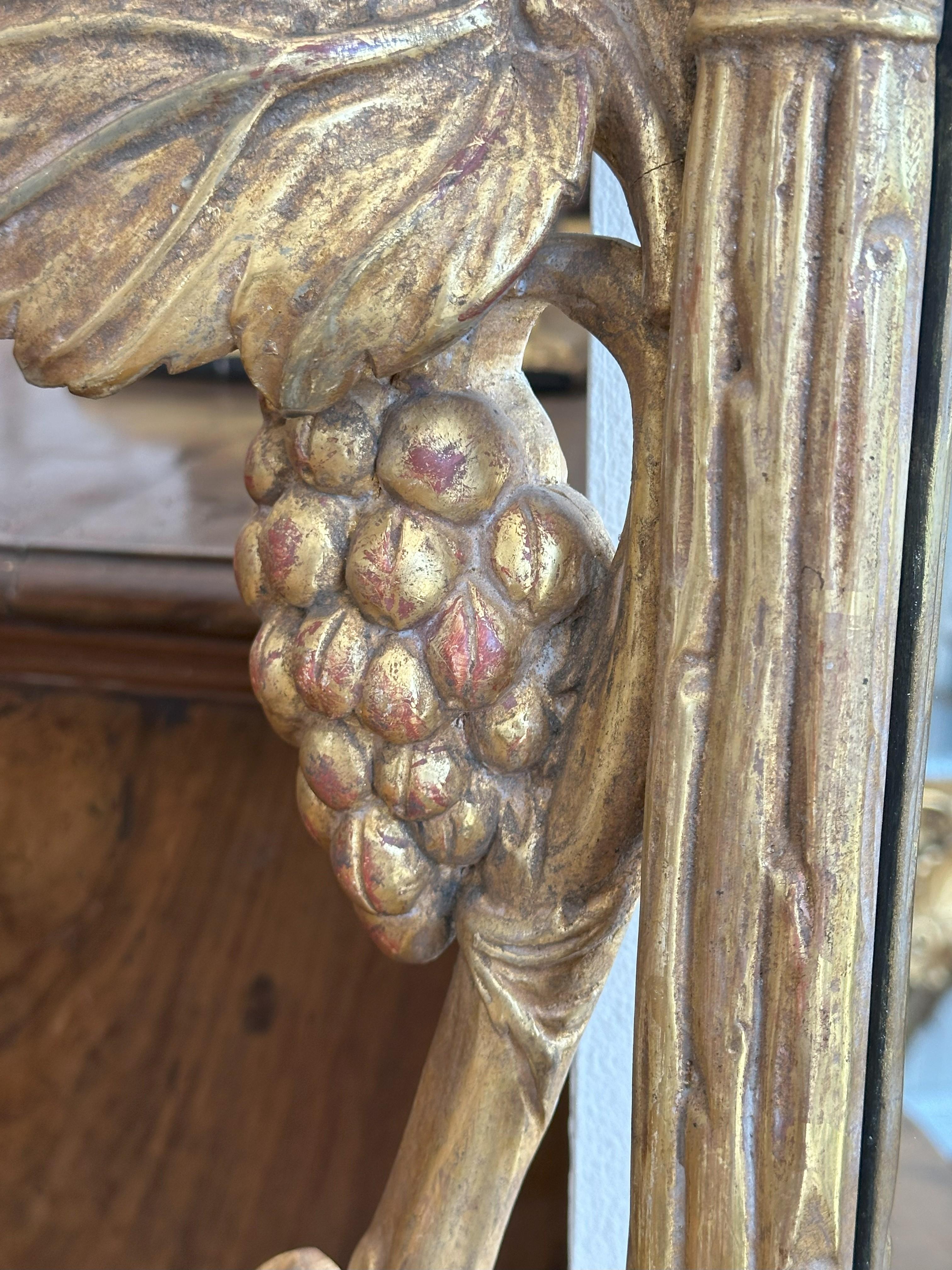 20ième siècle Miroir italien en bois doré en vente