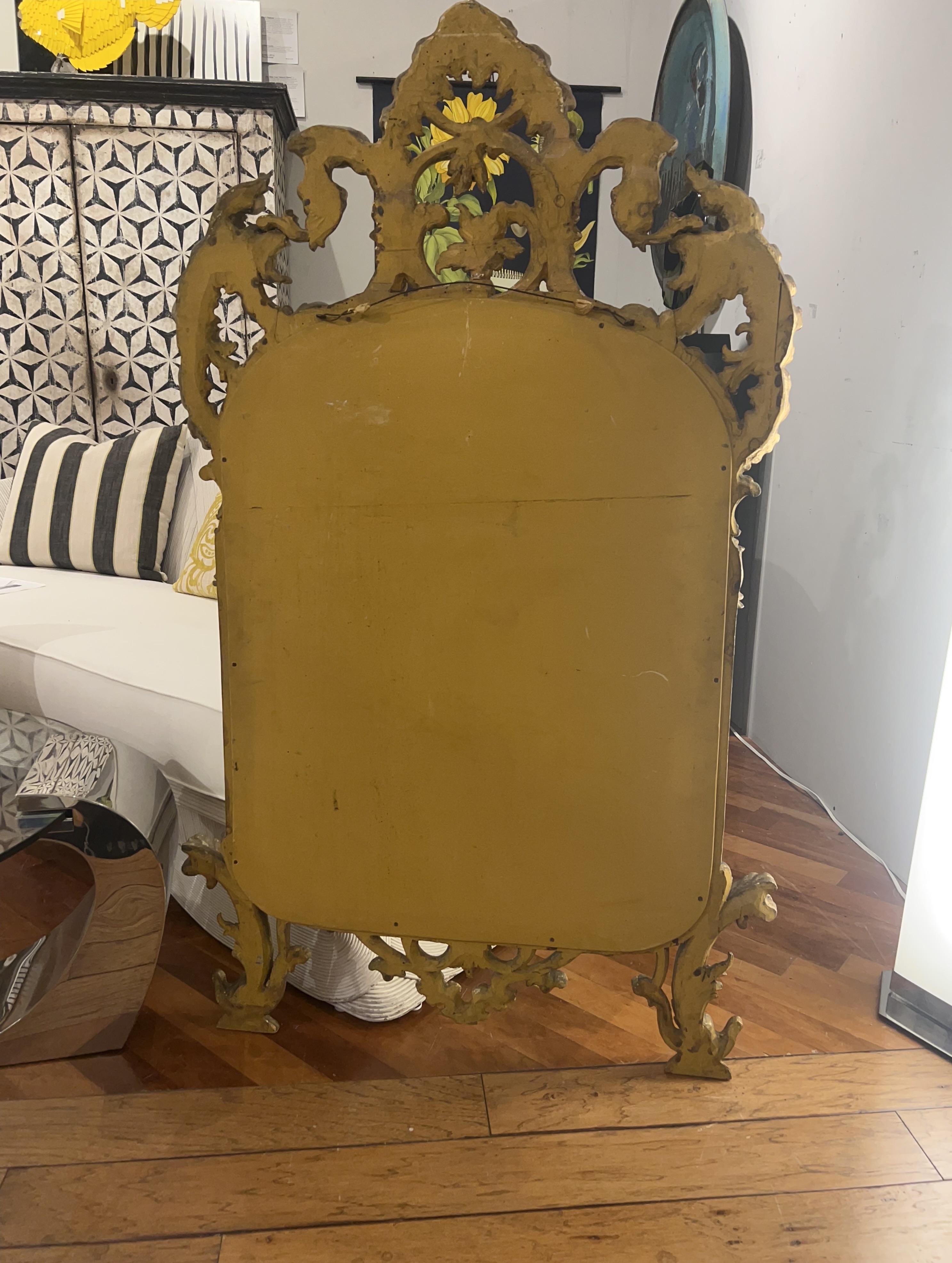 Italian Giltwood Mirror For Sale 2