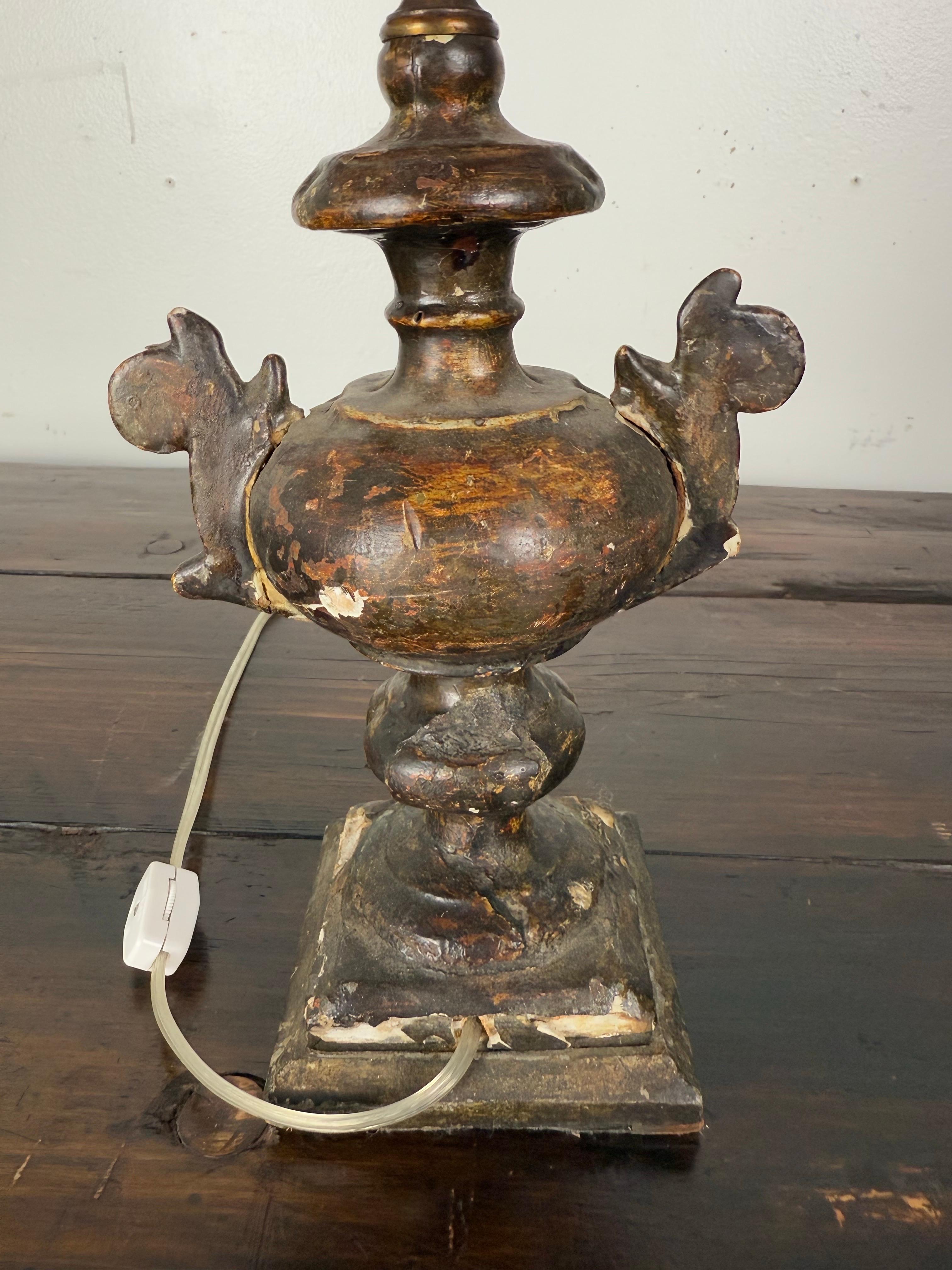 Italian Giltwood Urn Lamp w/ Parchment Shade For Sale 5