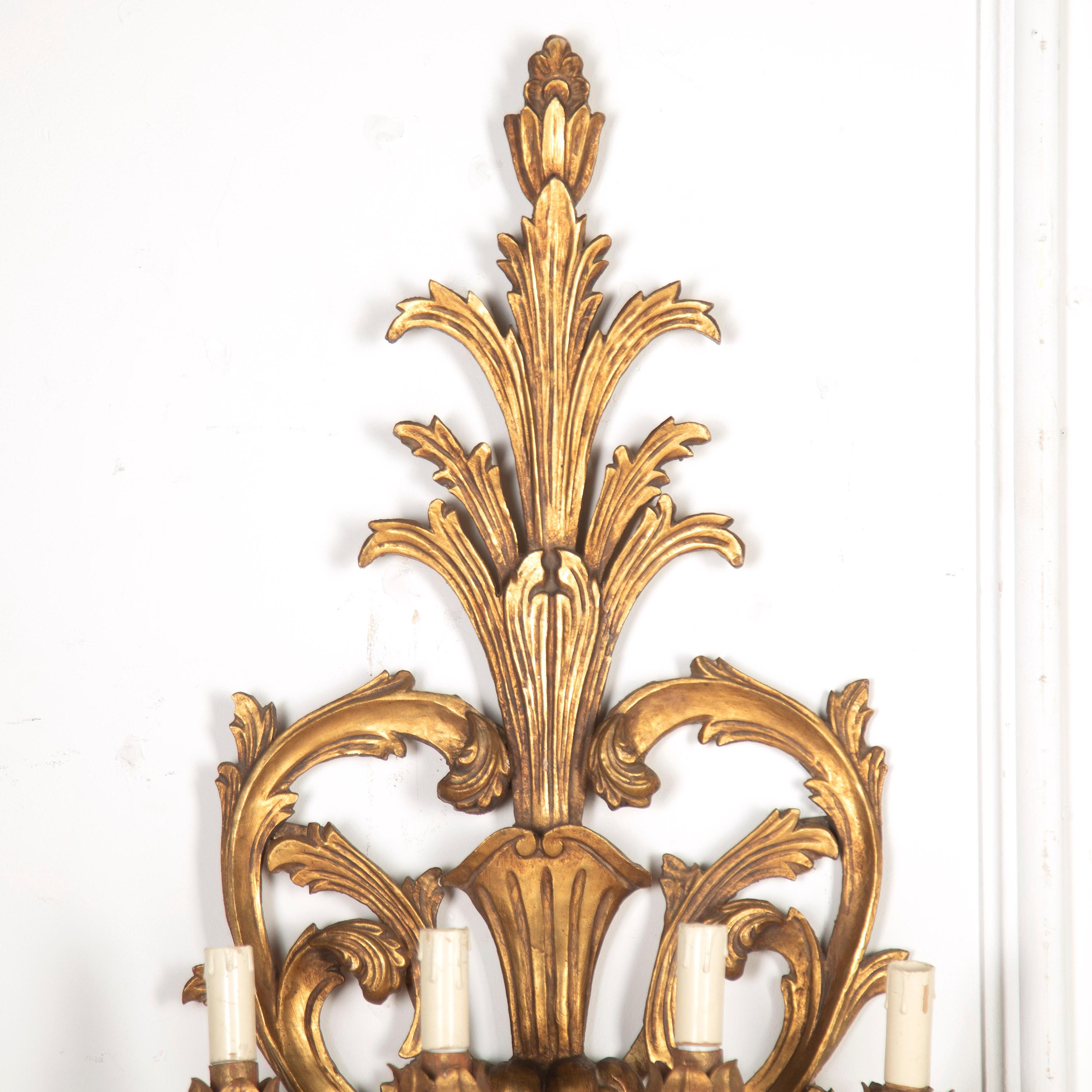 Italian Giltwood Wall Lights In Good Condition For Sale In Gloucestershire, GB