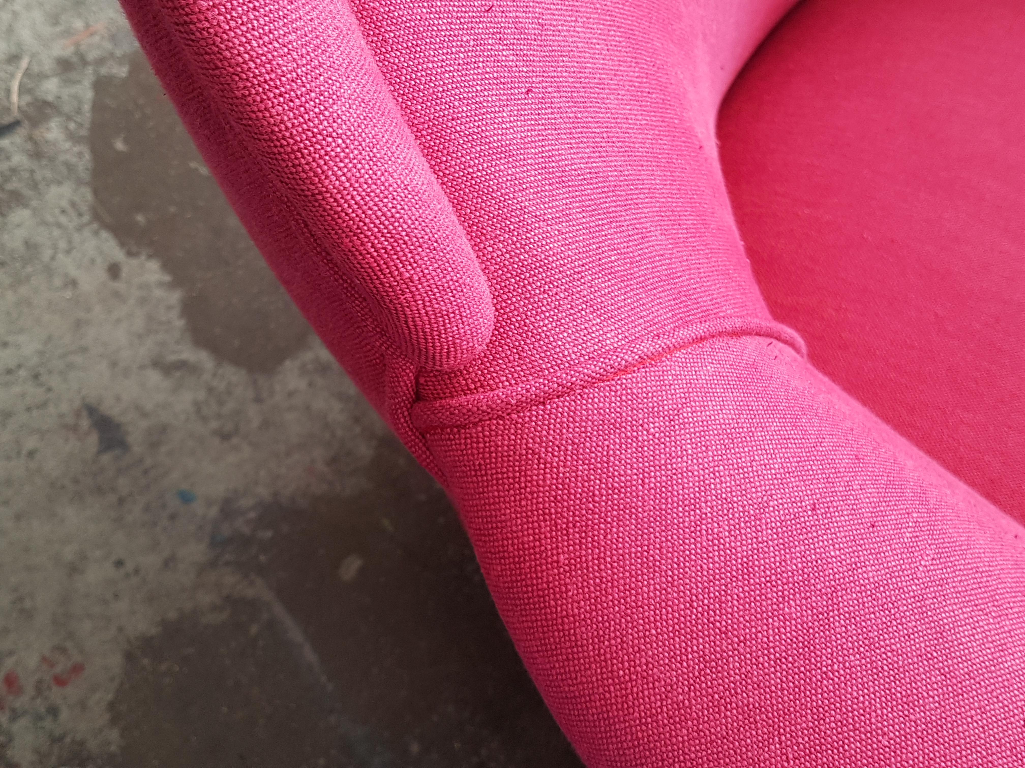 Italian Ico Parisi Style 1950s Pink Cushioned Armchair For Sale 8