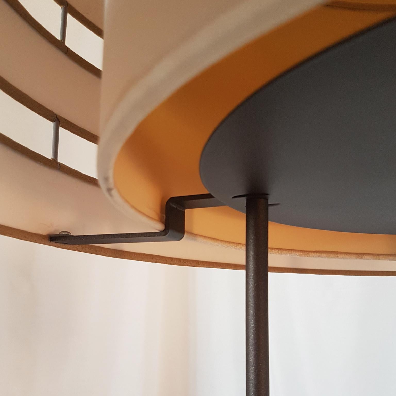 Mid-Century Modern Italian Giorgetti Metallic Grey Painted Metal Floor Lamp with Raw Linen Fabric 