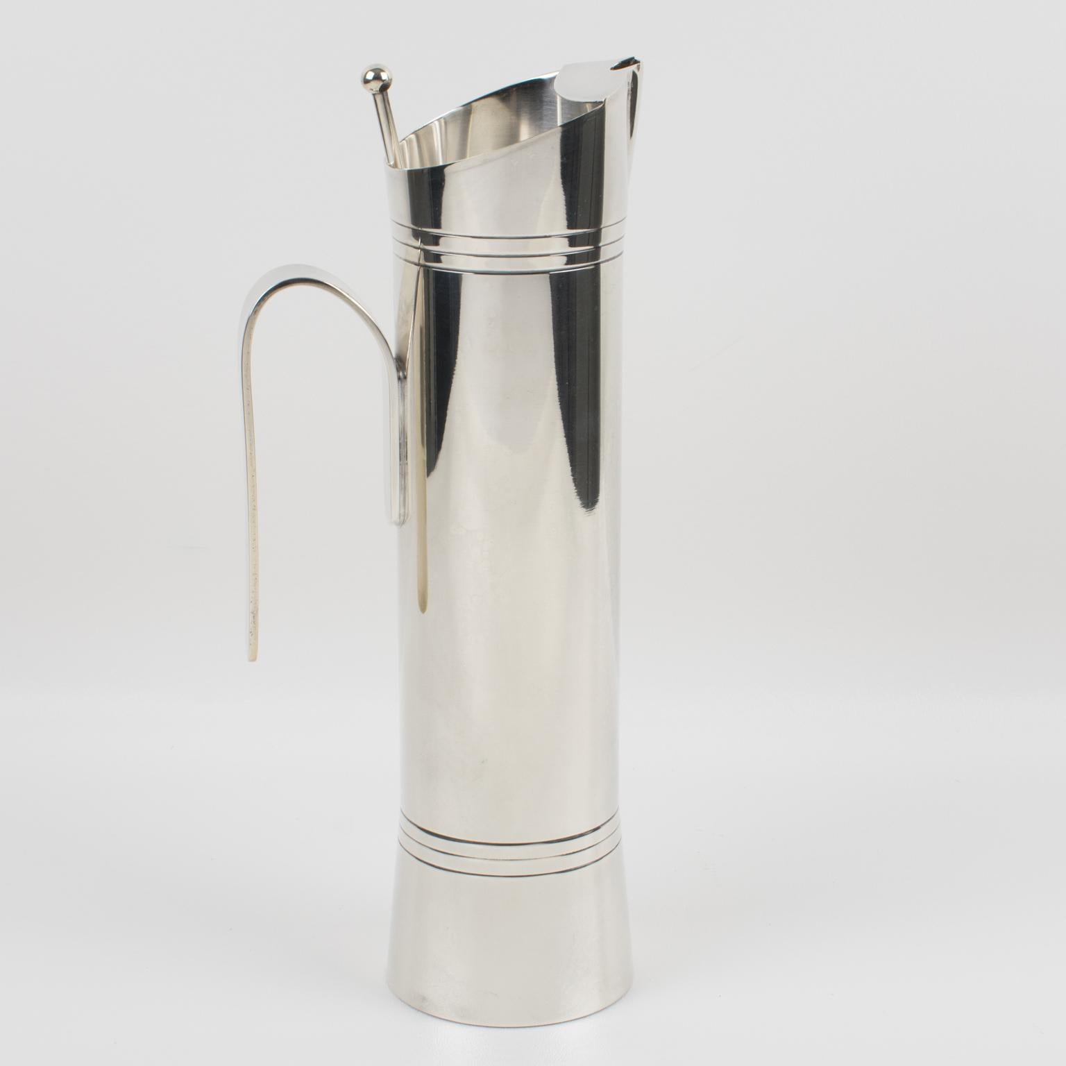 A streamlined and minimalist barware accessory designed by Italian silver master Giuliano Bossi for Ibis, Milano. Sleek and modernist design with extra tall silver plate Martini pitcher or mixer jug compliment with an extra-long stir
