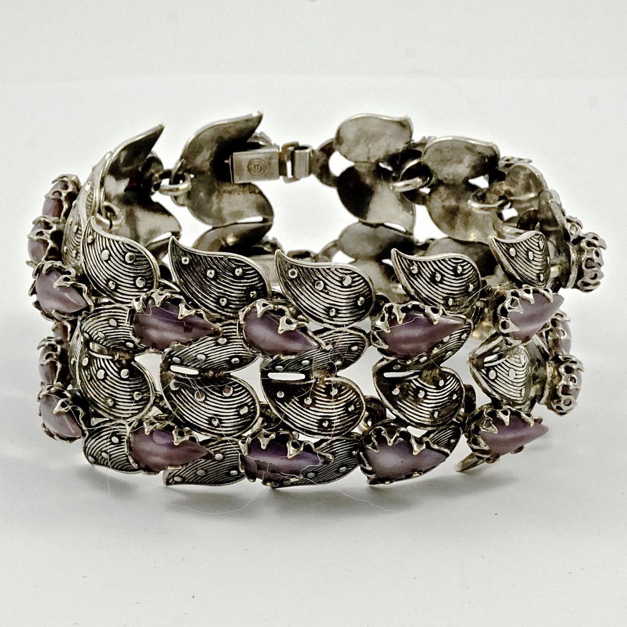 Women's or Men's Italian Giuliano Fratti GM Silver Plated Leaf Bracelet with Mauve Glass Stones For Sale