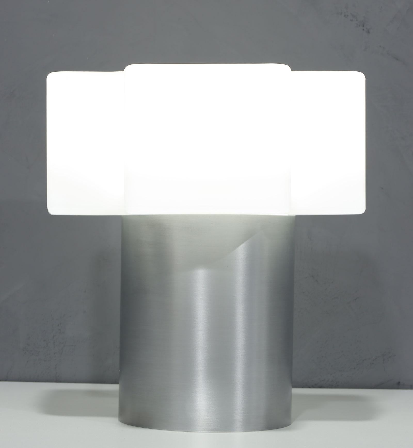 Italian Glass and Aluminum Table Lamp Made in Italy For Sale 1