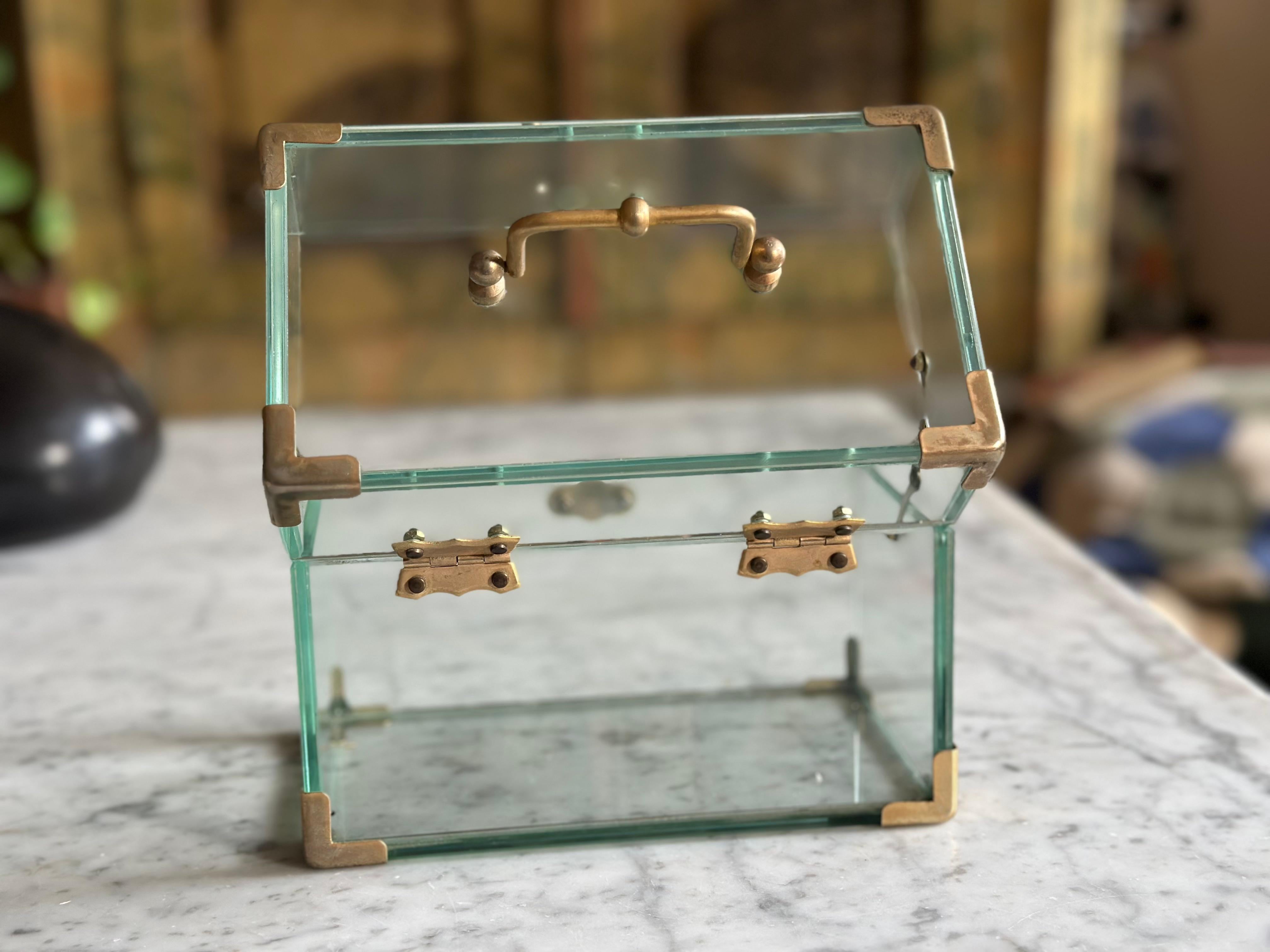 Italienische Schmuckschatulle aus Glas und Metall, 1970er Jahre im Angebot 11