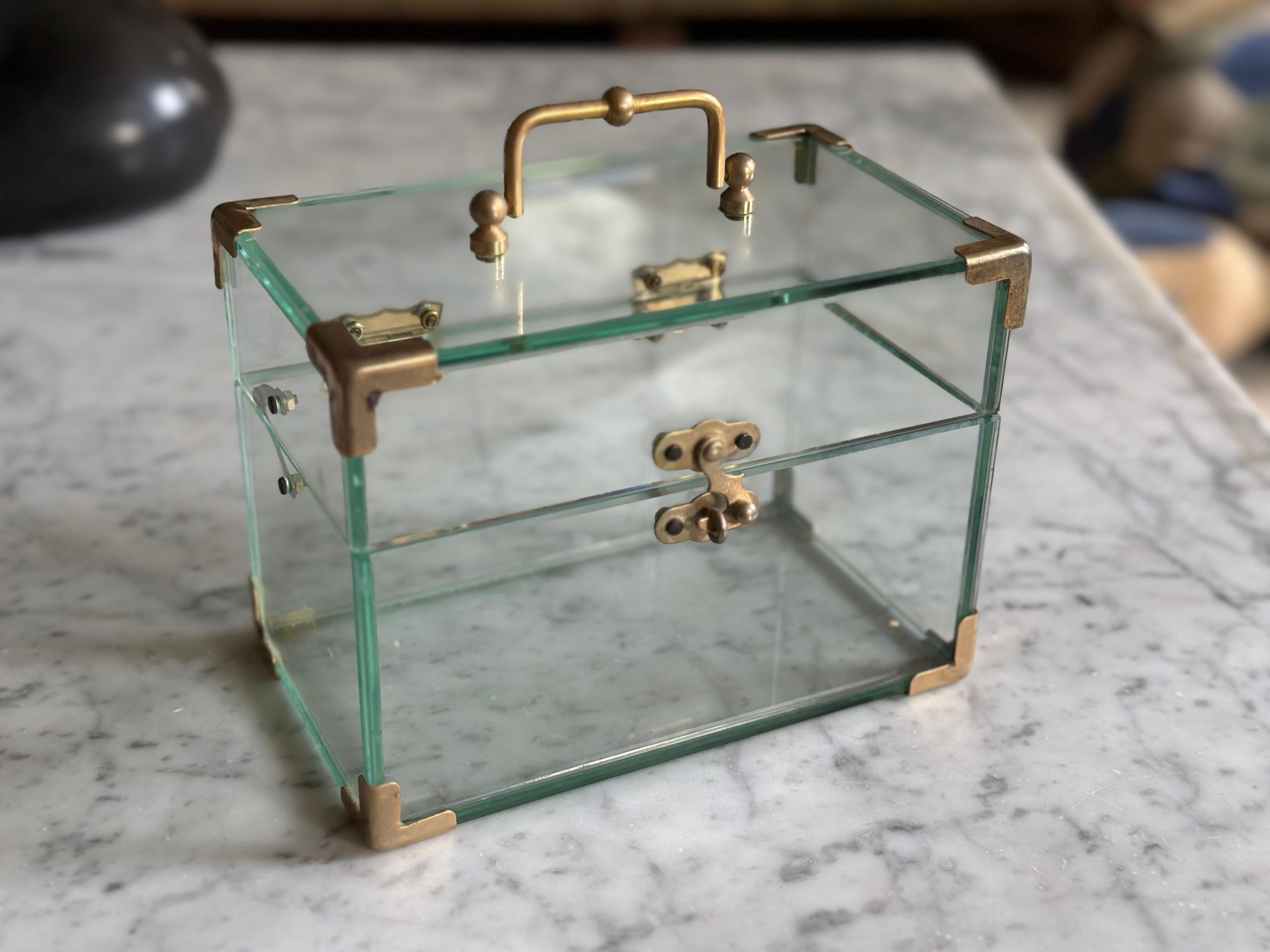 Italienische Schmuckschatulle aus Glas und Metall, 1970er Jahre (Hollywood Regency) im Angebot