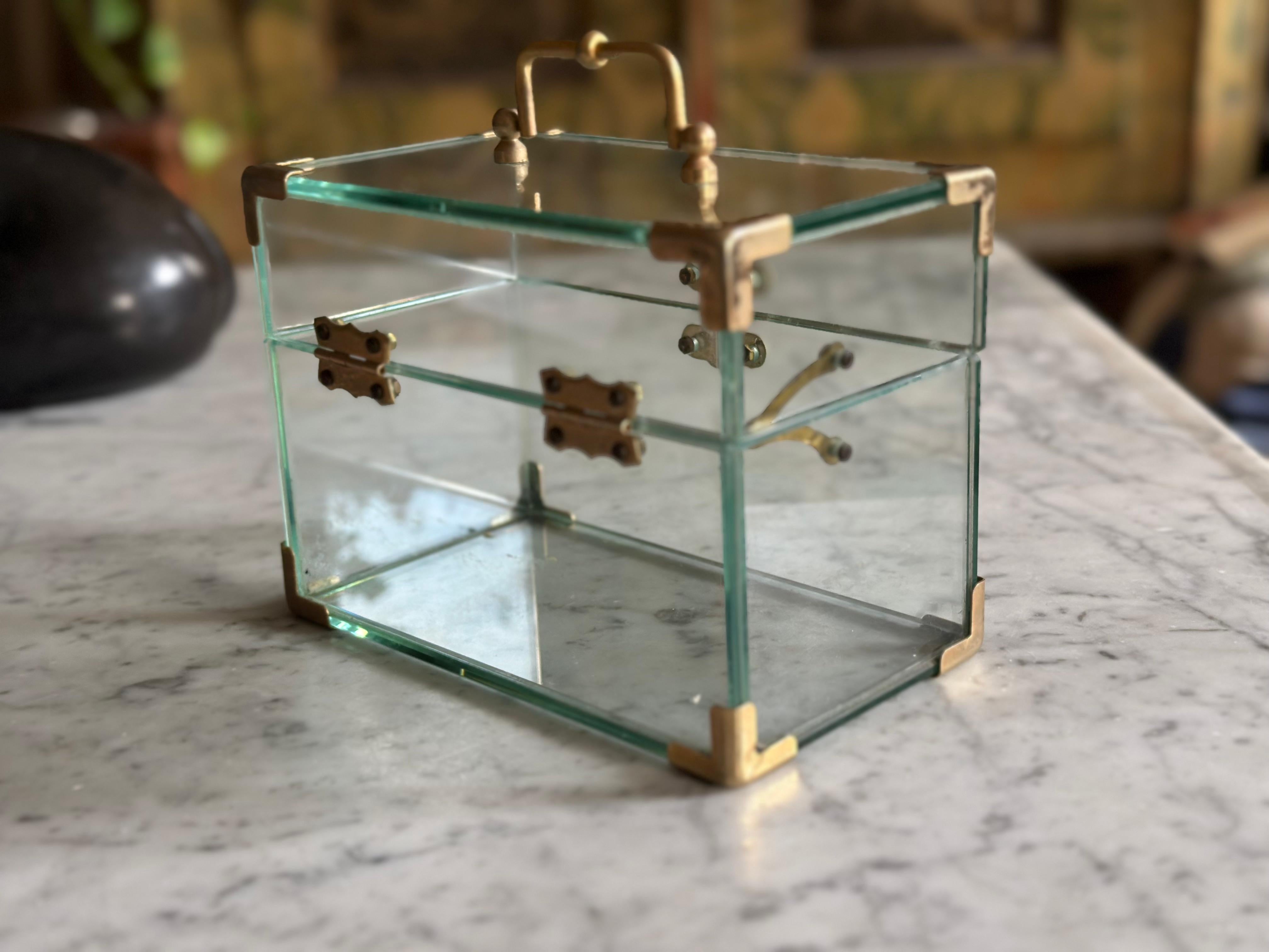 Italienische Schmuckschatulle aus Glas und Metall, 1970er Jahre im Angebot 2