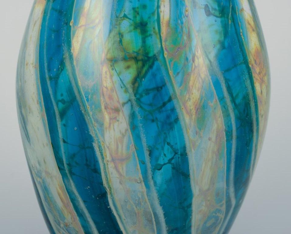 Italian glass artist, unique art glass vase in modernist design.  Circa 1980s.  In Excellent Condition For Sale In Copenhagen, DK