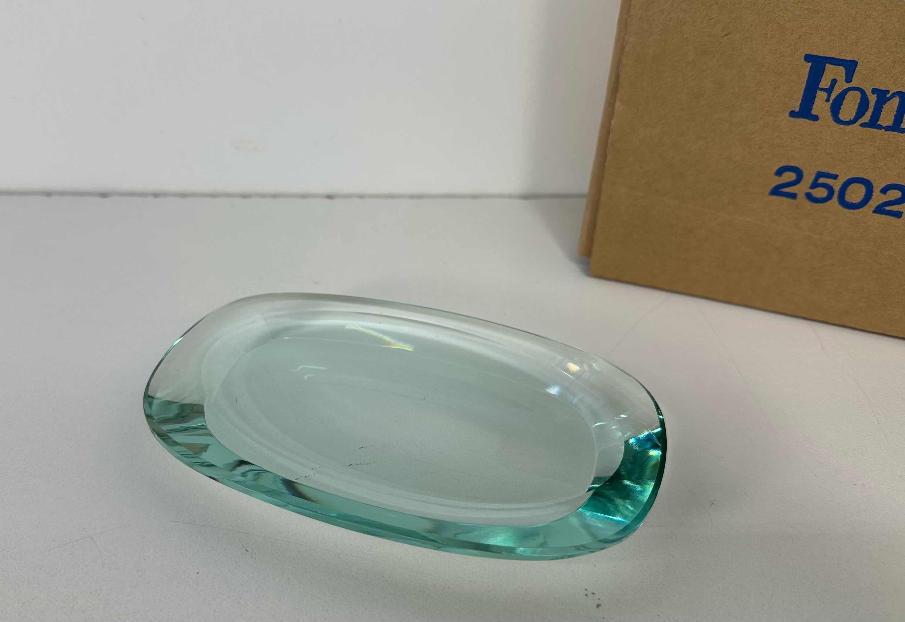 Cendrier italien avec boîte d'origine de Fontana Arte, modèle 2502, années 1960 Bon état - En vente à Meda, MB