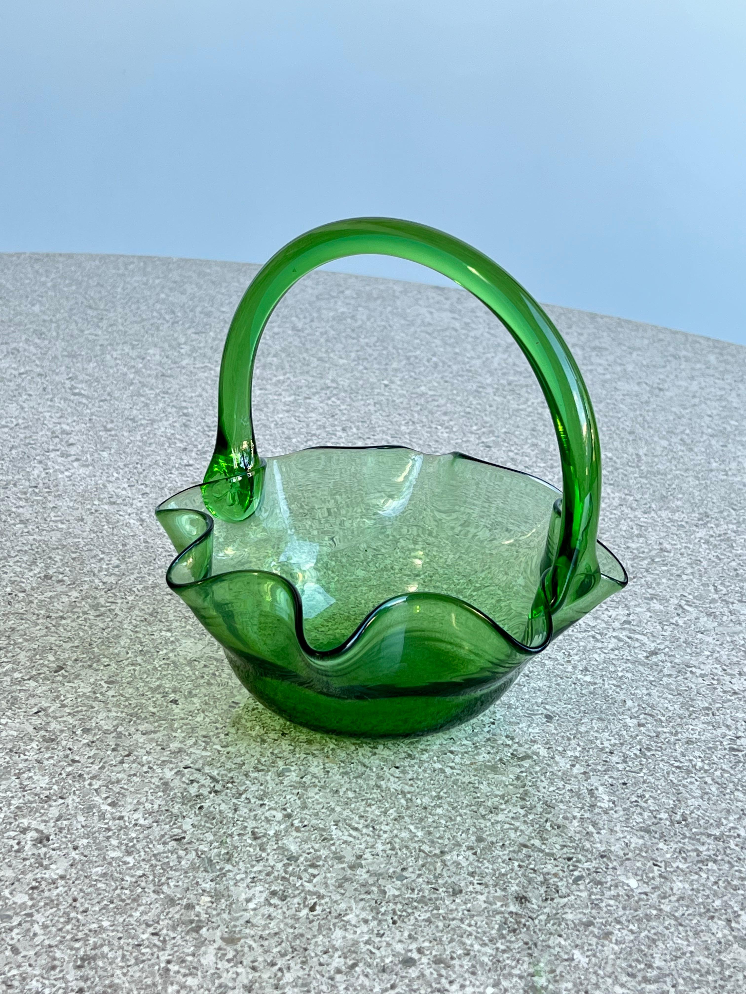 Italian green glass bowl by Vetri Di Empoli 1960s.