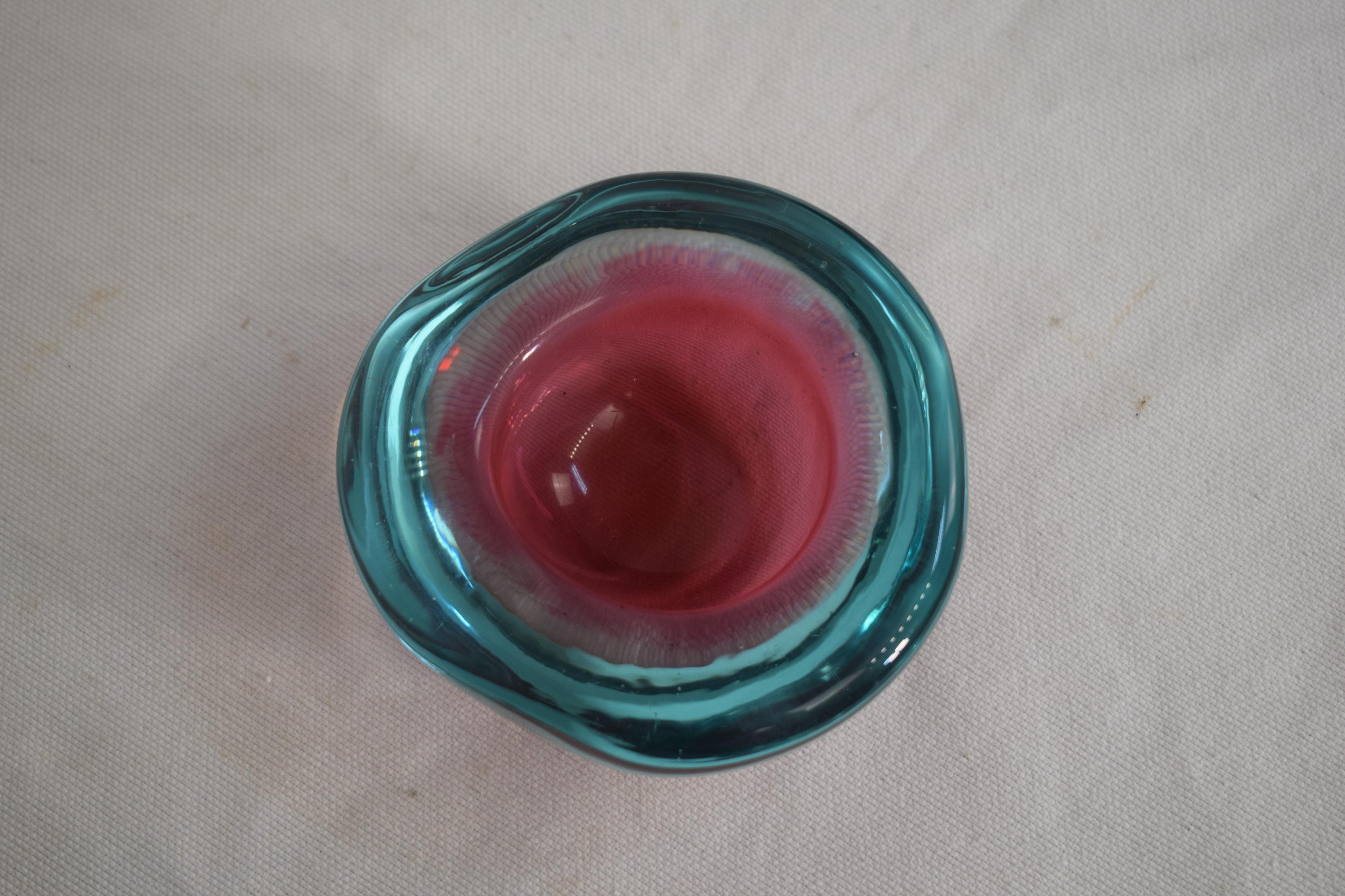 Mid-Century Modern Italian Glass Bowl from Murano, 1960s For Sale