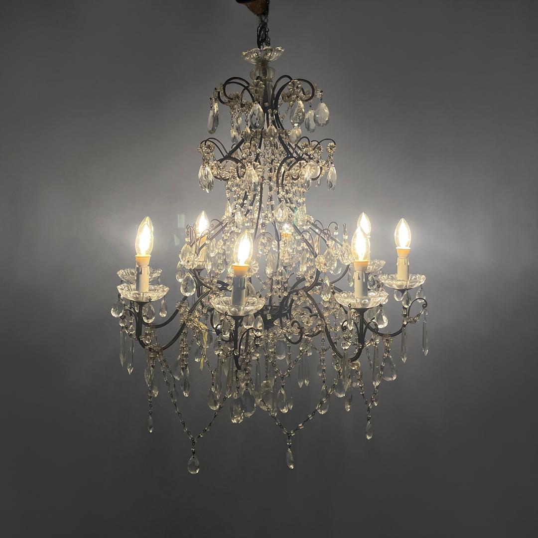 Italian glass drop chandelier with metal structure, 1950s In Good Condition For Sale In MIlano, IT