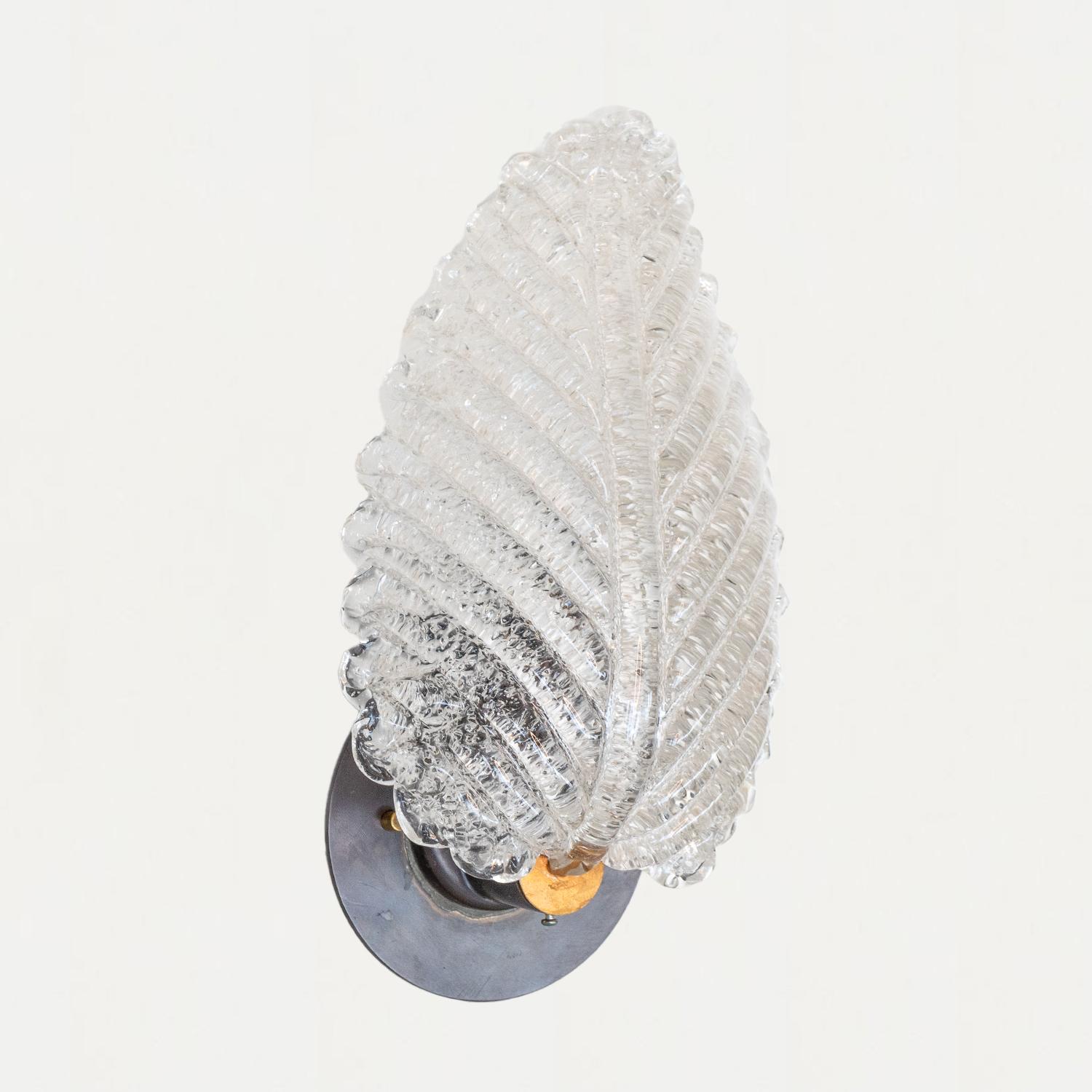 20th Century Italian Glass Leaf Sconce For Sale