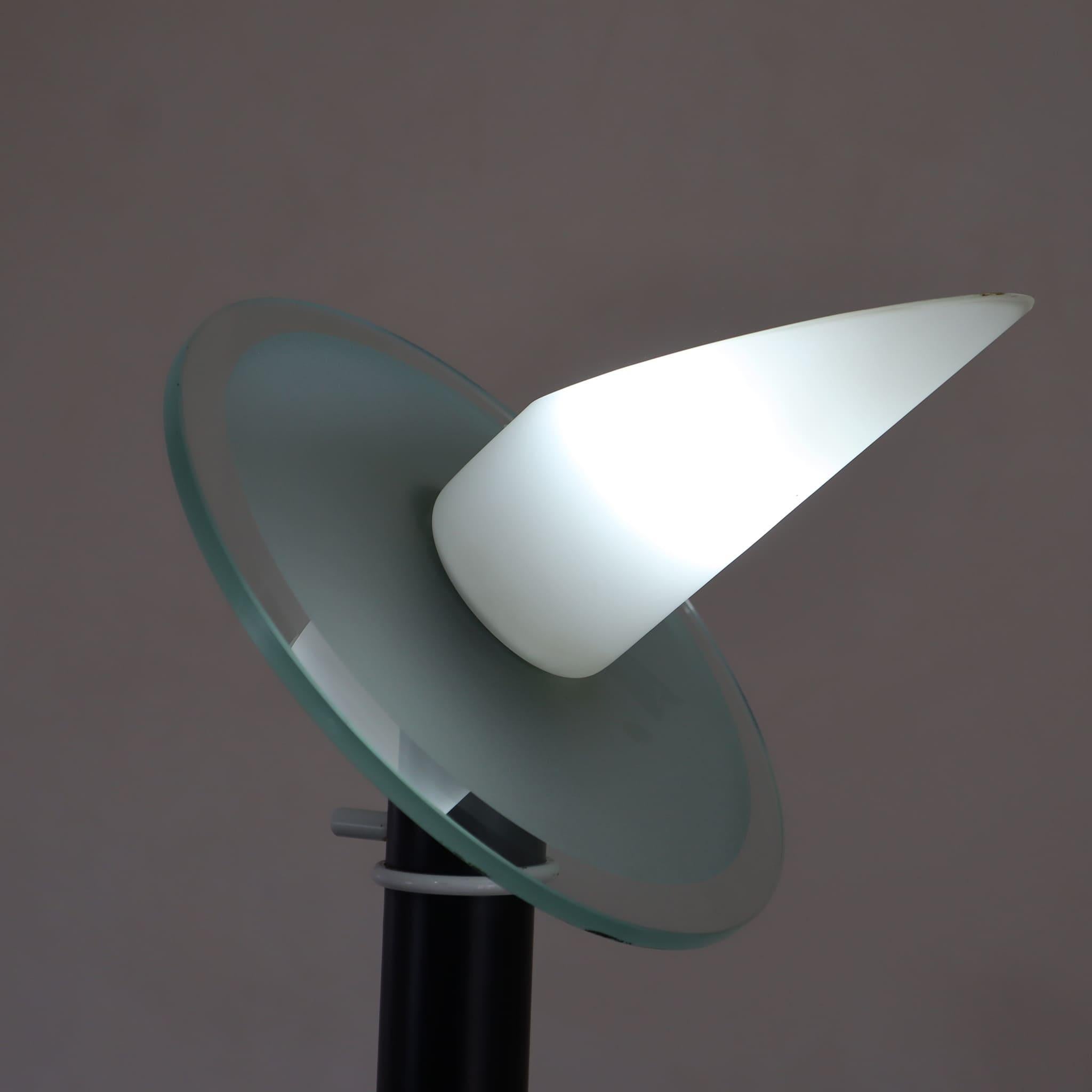 Mid-Century moderno Lampada da terra moderna di metà secolo in vetro e metallo di Alfredo Barbini, Italia, 1970 in vendita