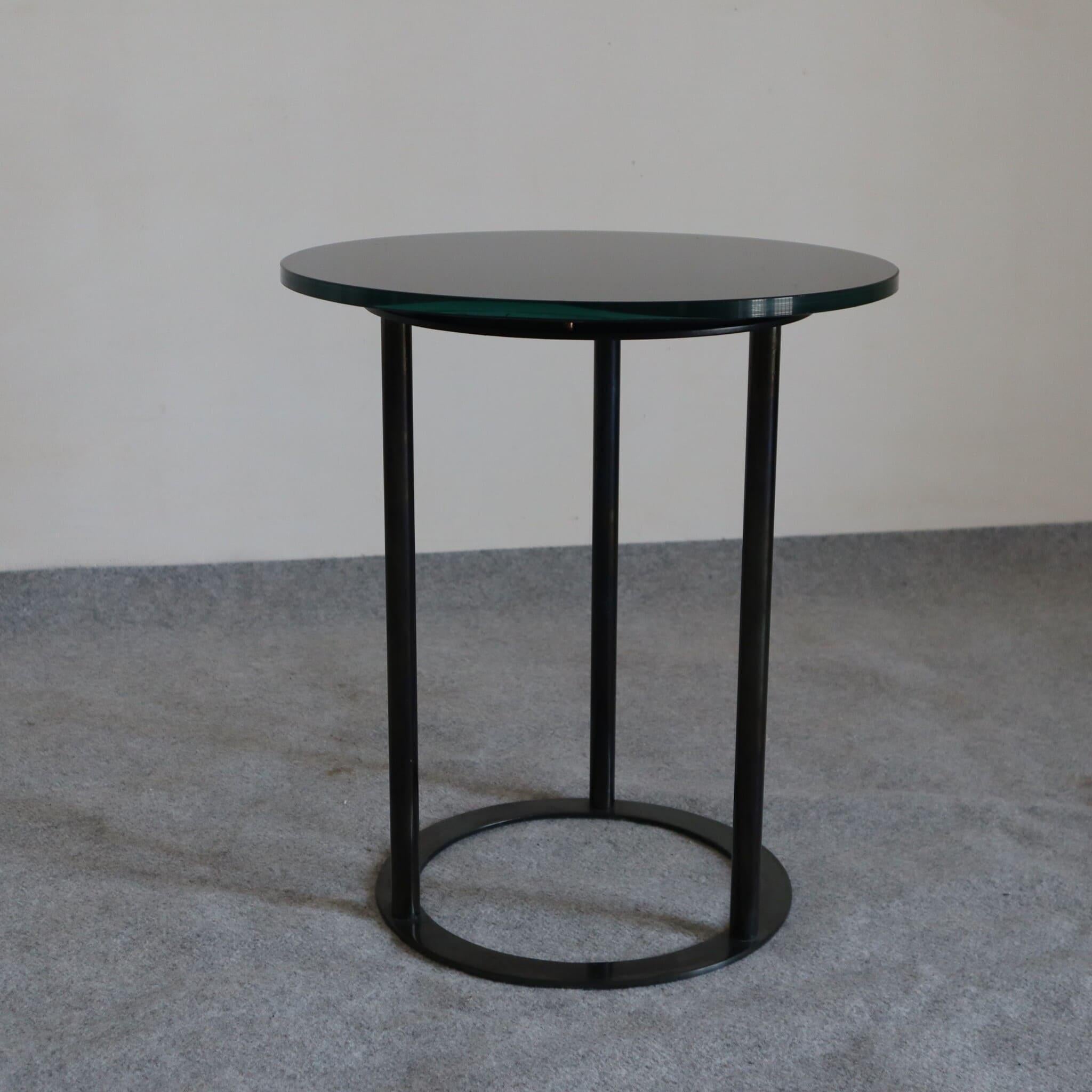 Italienischer runder Couchtisch aus Glas und Metall 