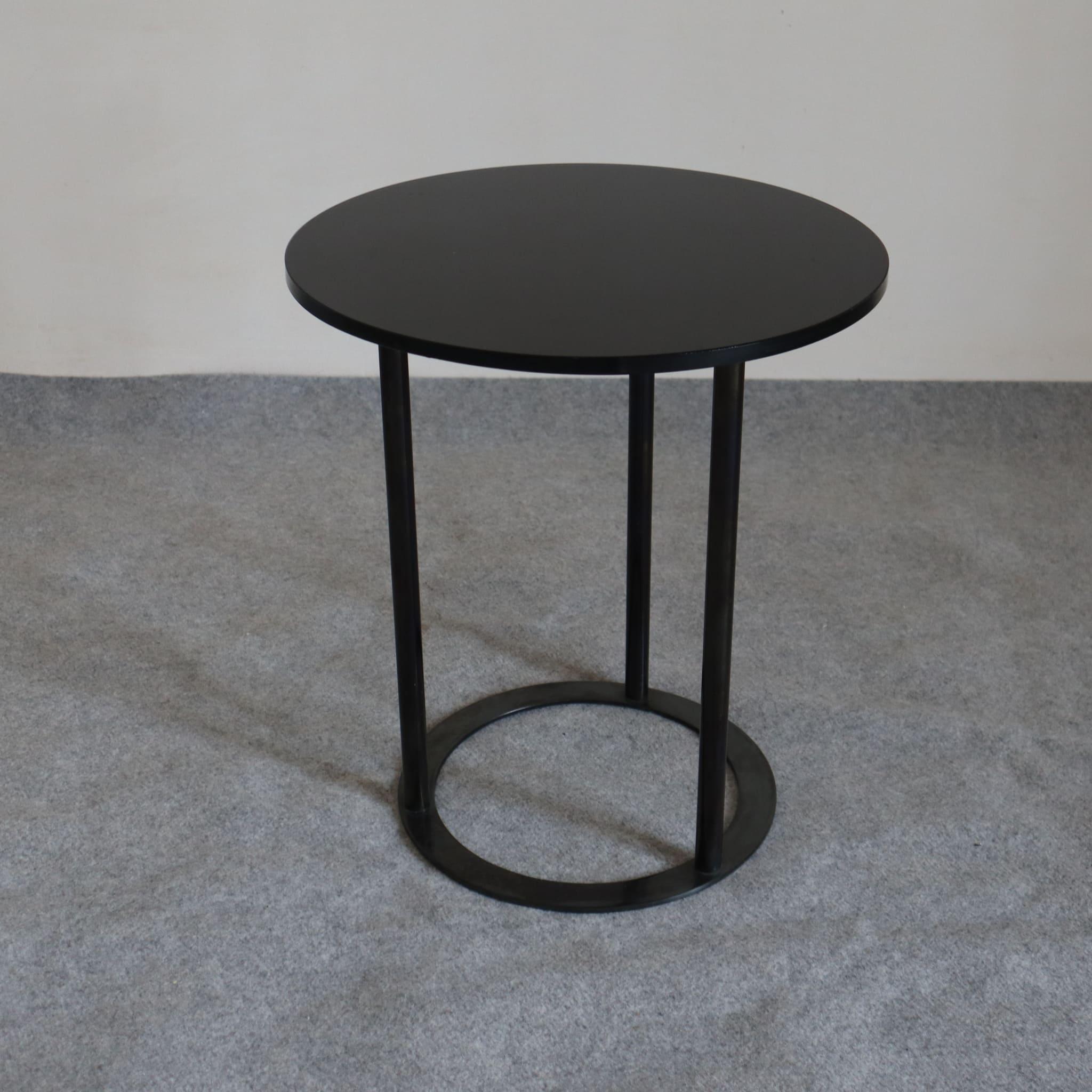 Italienischer runder Couchtisch aus Glas und Metall 