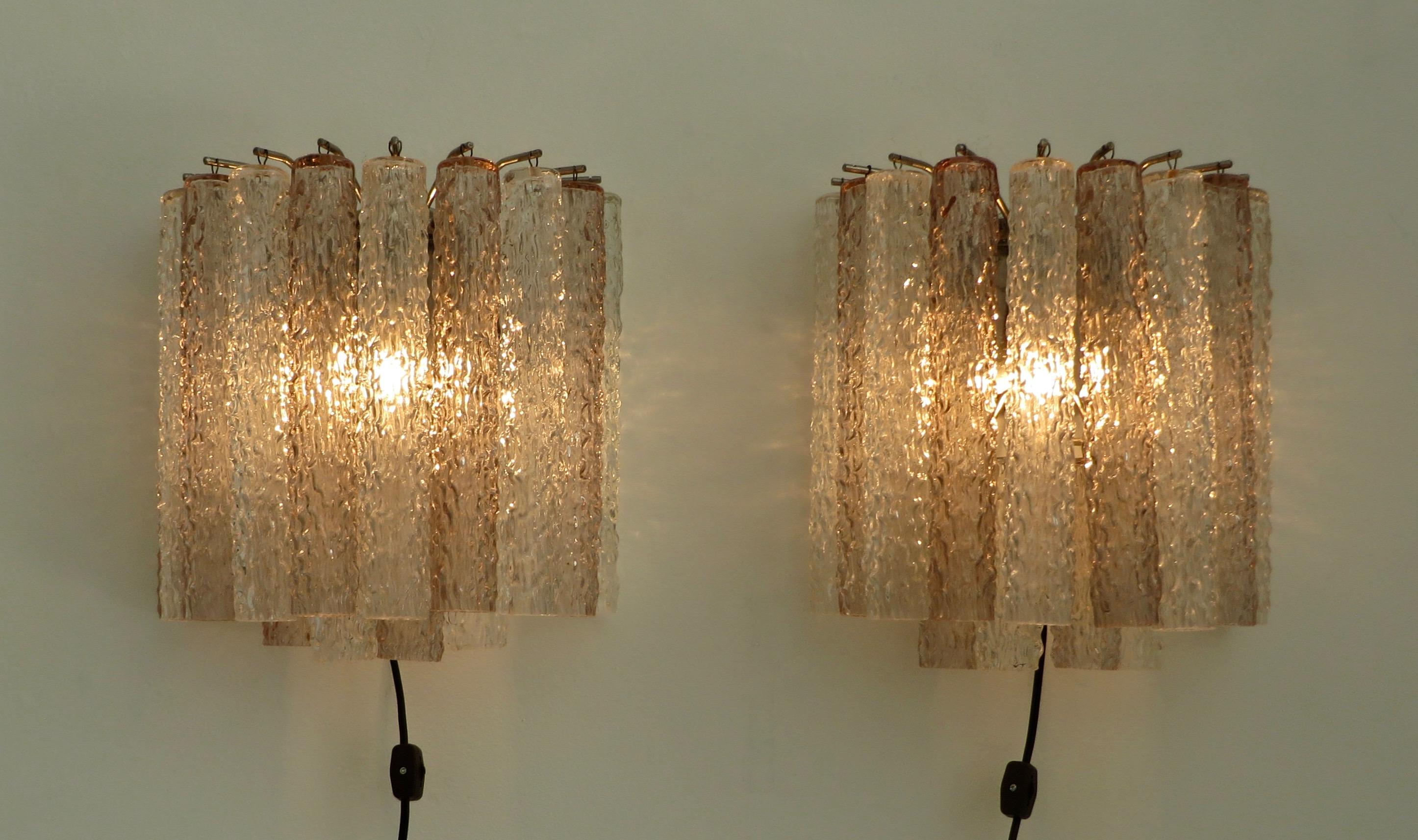 Mid-20th Century Italian Glass Pale Lavender Pink and Clear Tronchi Murano Sconces by Venini