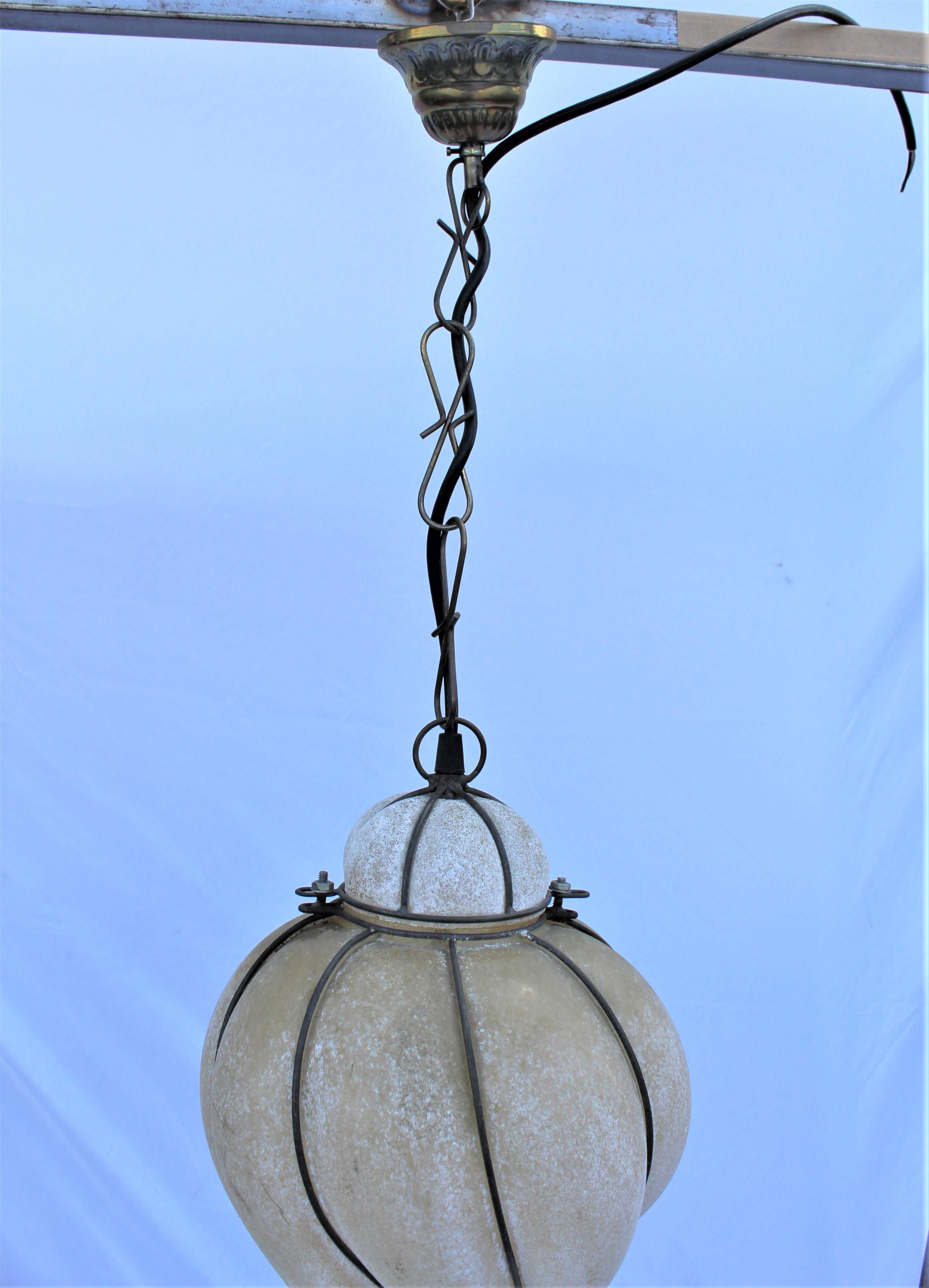 Italian Glass Pendant Lamp In Good Condition In Los Angeles, CA