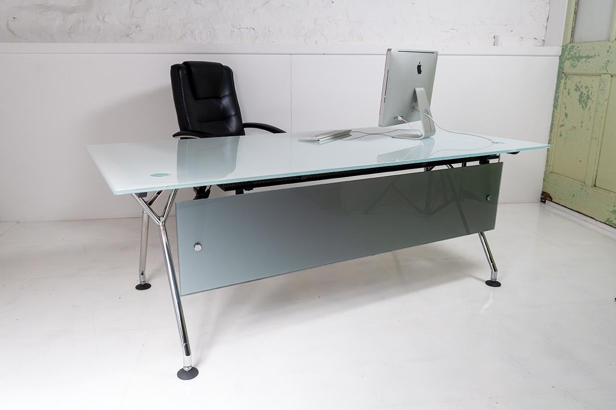 Italian Glass Top on Chrome Executive 'Nomos' Desk by Norman Foster for Tecno For Sale 6