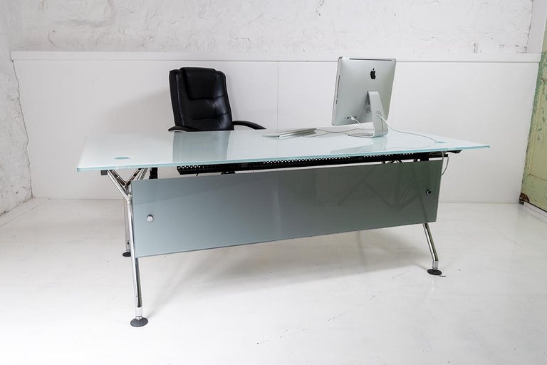 Italian Glass Top on Chrome Executive 'Nomos' Desk by Norman Foster for Tecno For Sale 7