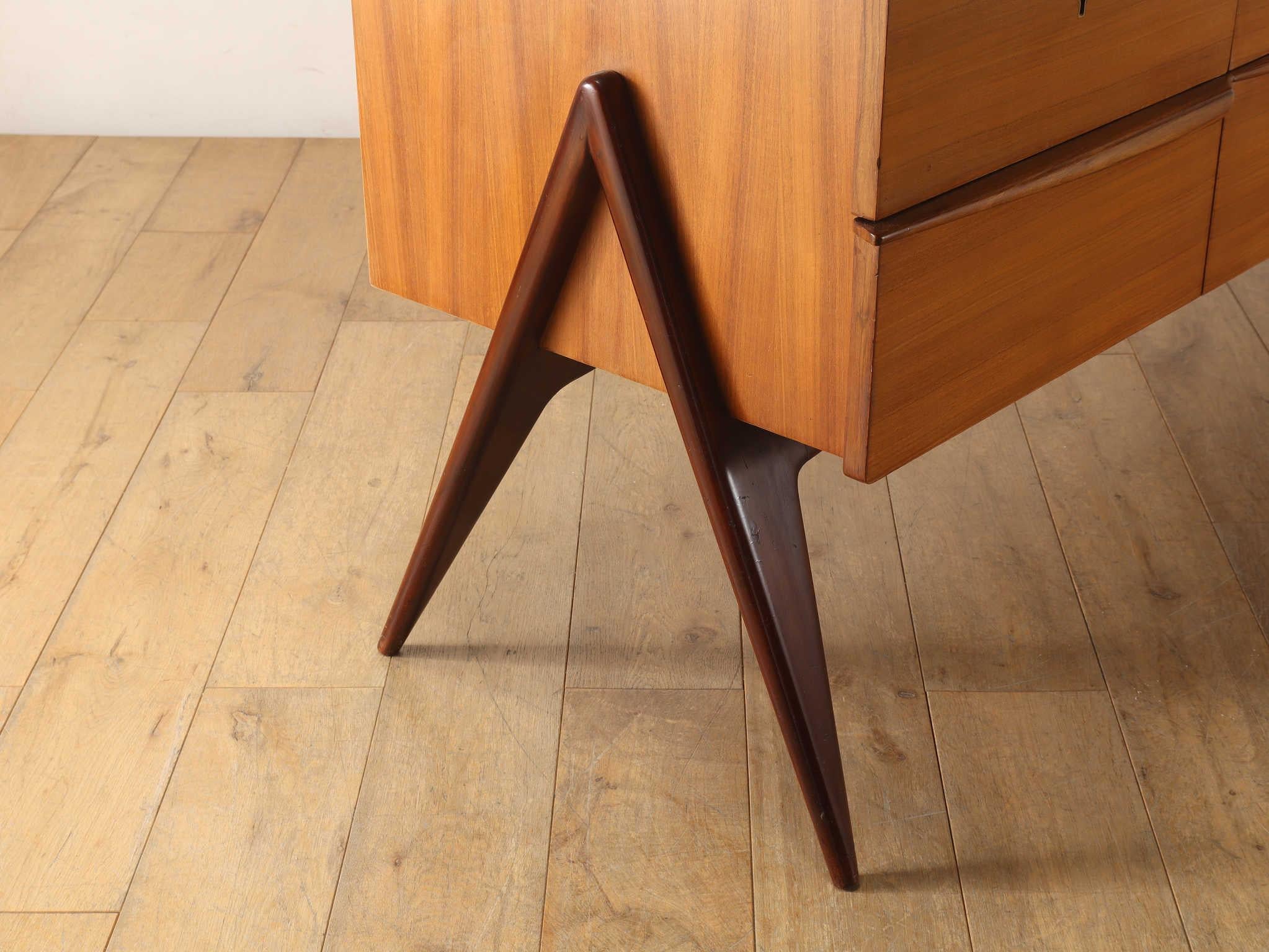 Italian Glass Top Sideboard 1950's For Sale 15