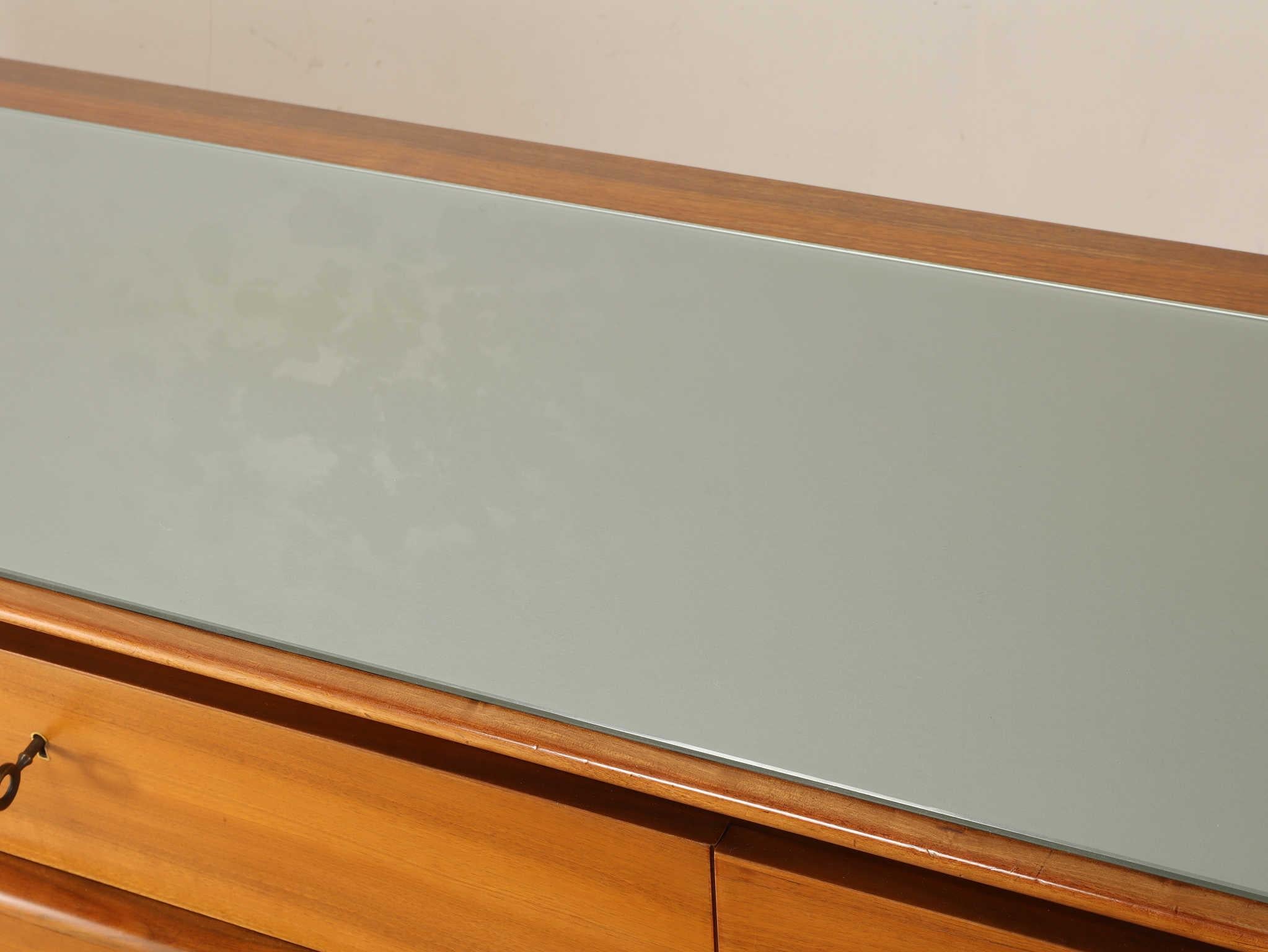 Italian Glass Top Sideboard 1950's In Good Condition For Sale In Shibuya-ku, 13