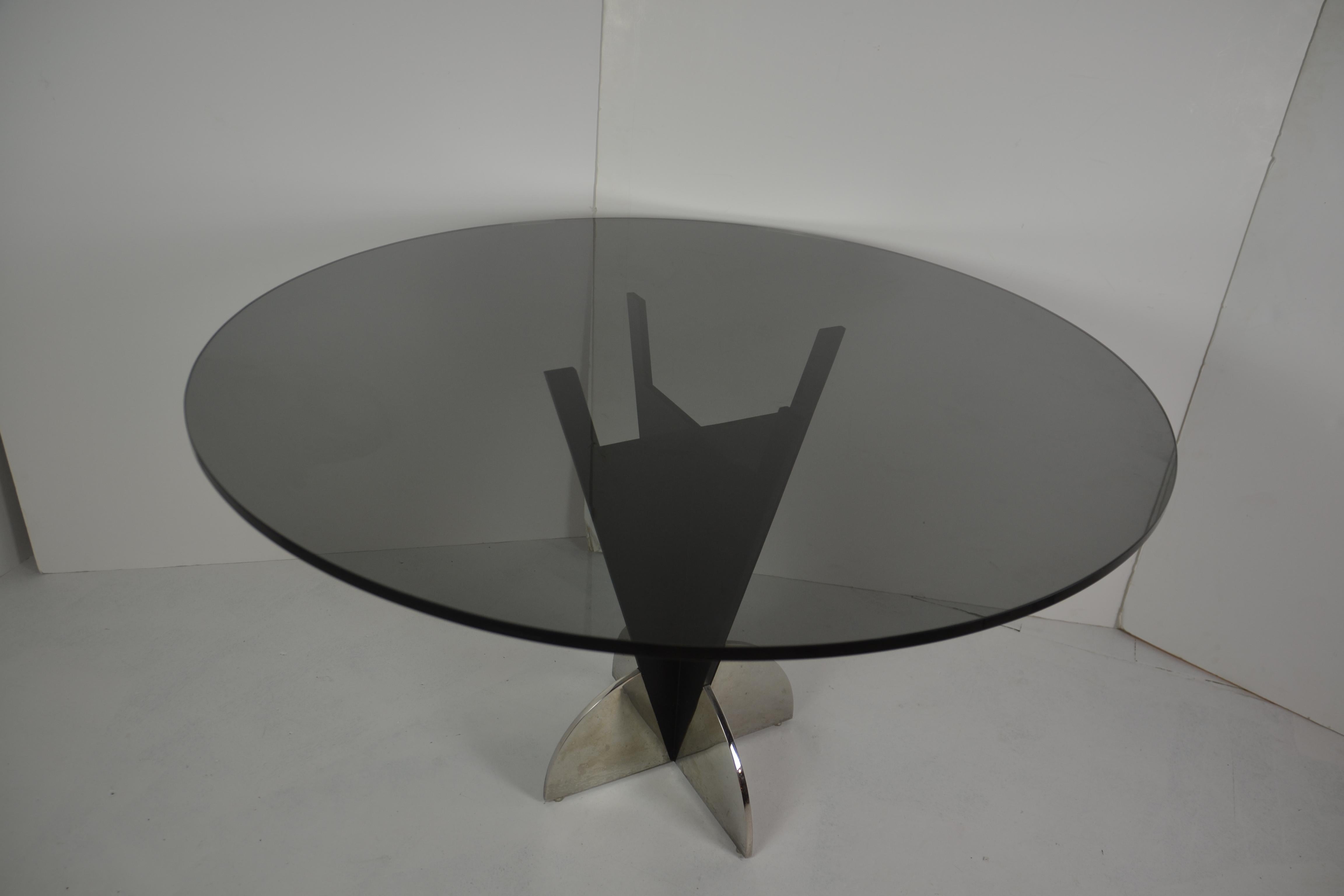 Late 20th Century Italian Glass Top Table For Sale