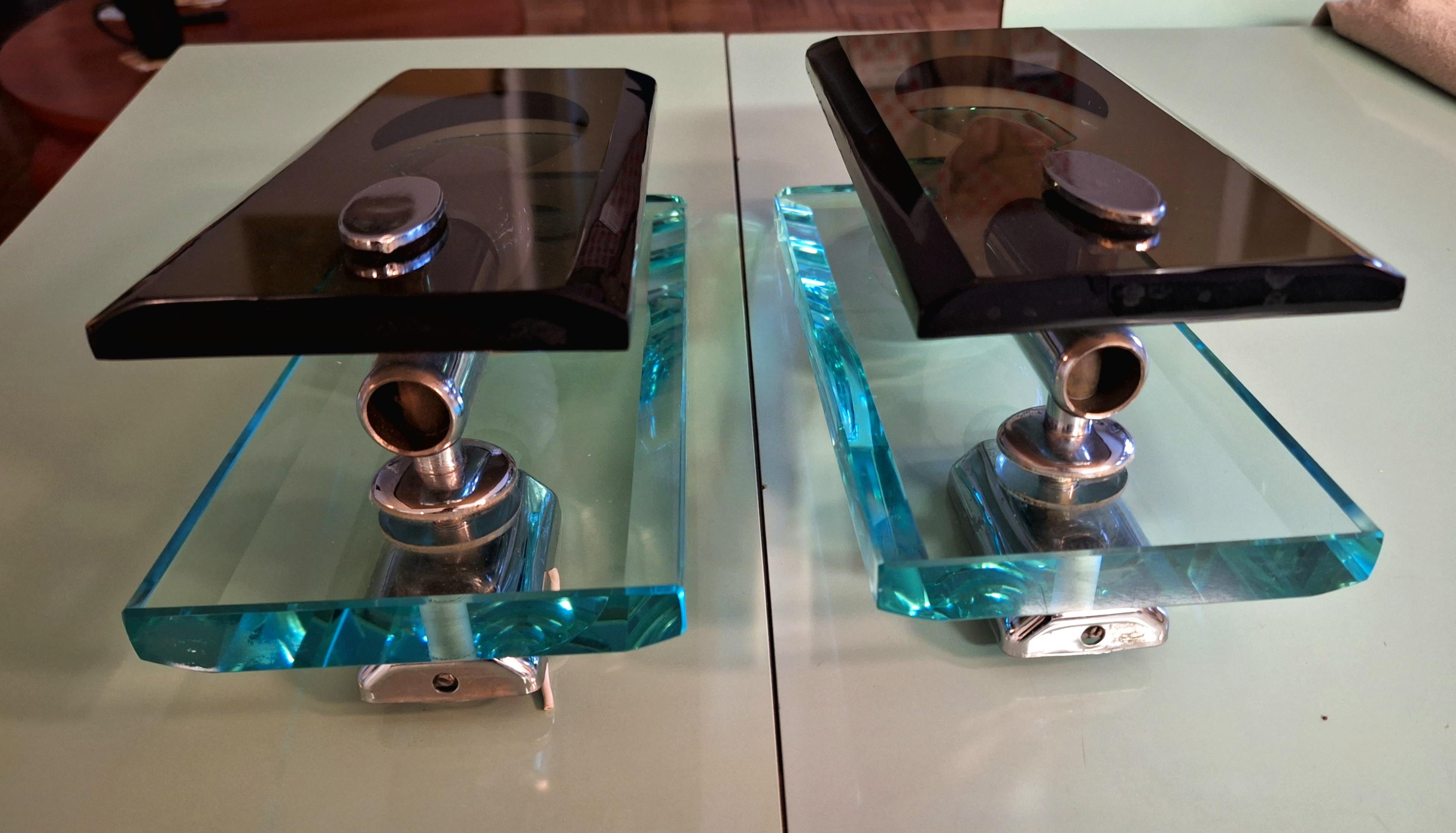 italian Glass wall scones attributed to Max Ingrand In Good Condition For Sale In Los Angeles, CA