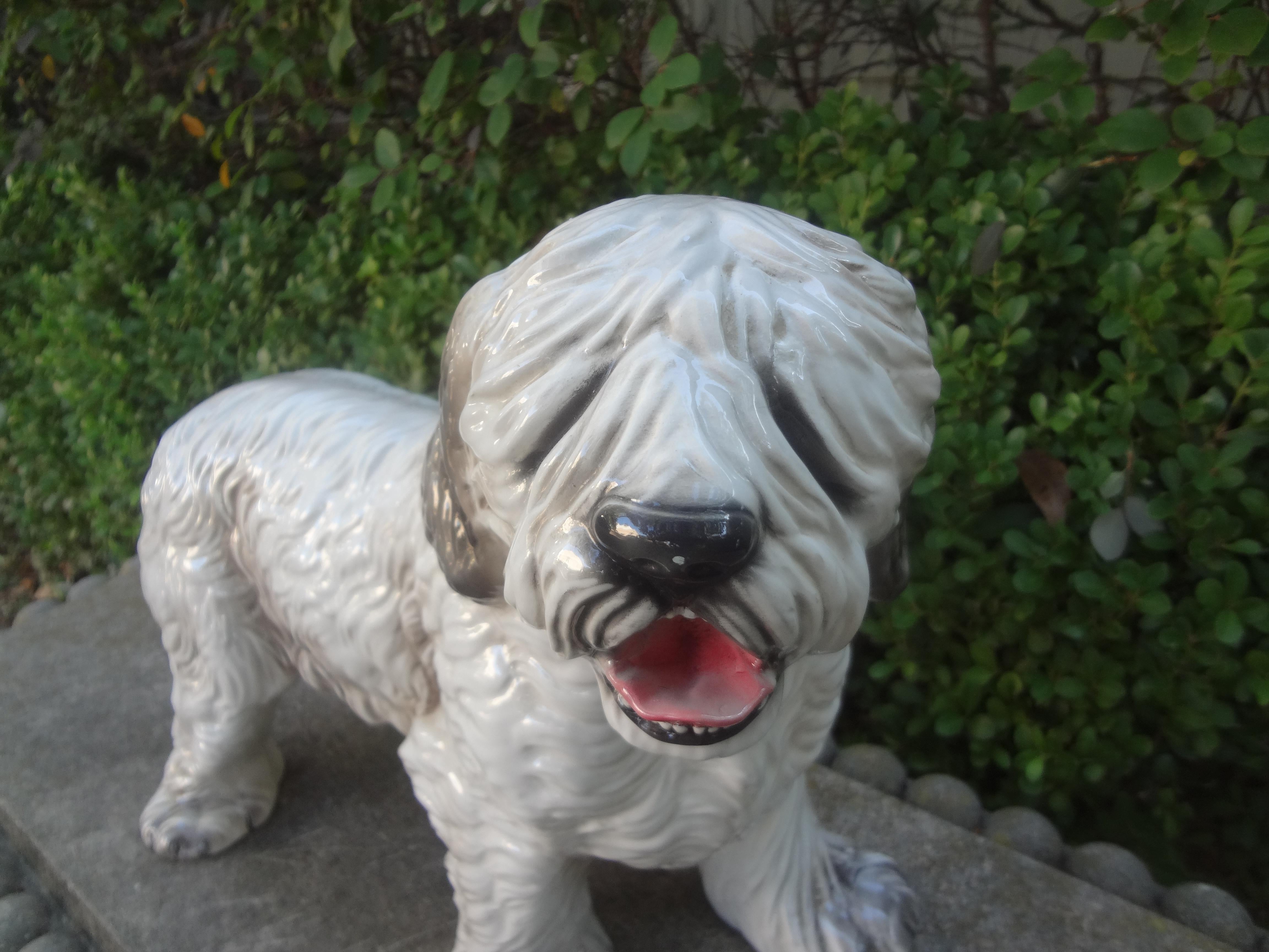 Céramique Sculpture italienne de chien en céramique émaillée en vente